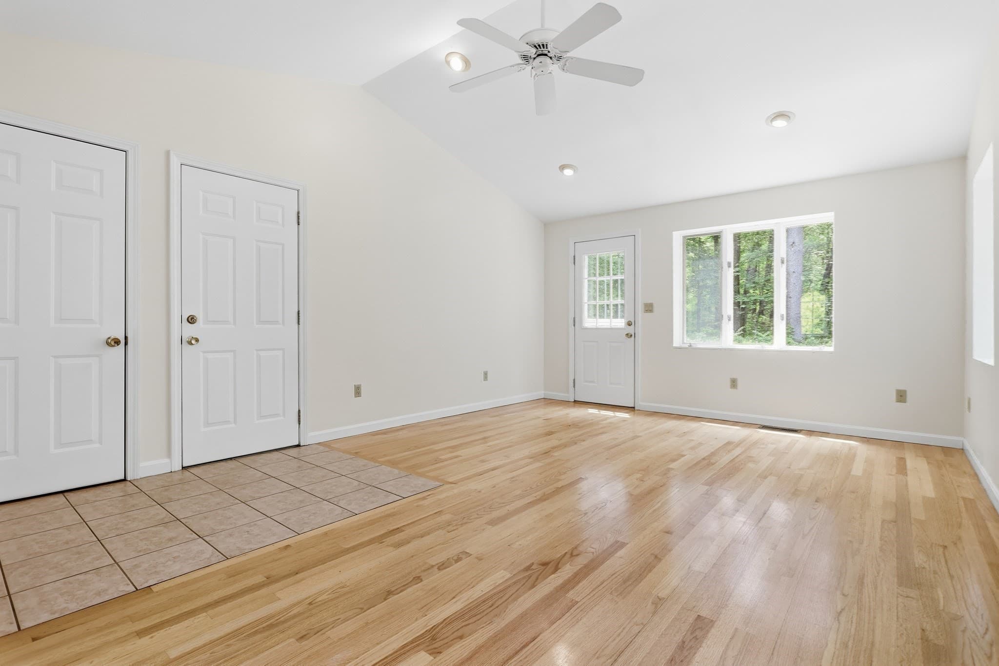 Single Family Residence at 10 Beaver Dam Dr, Westford MA 01886, Westford, photo 17 of 42