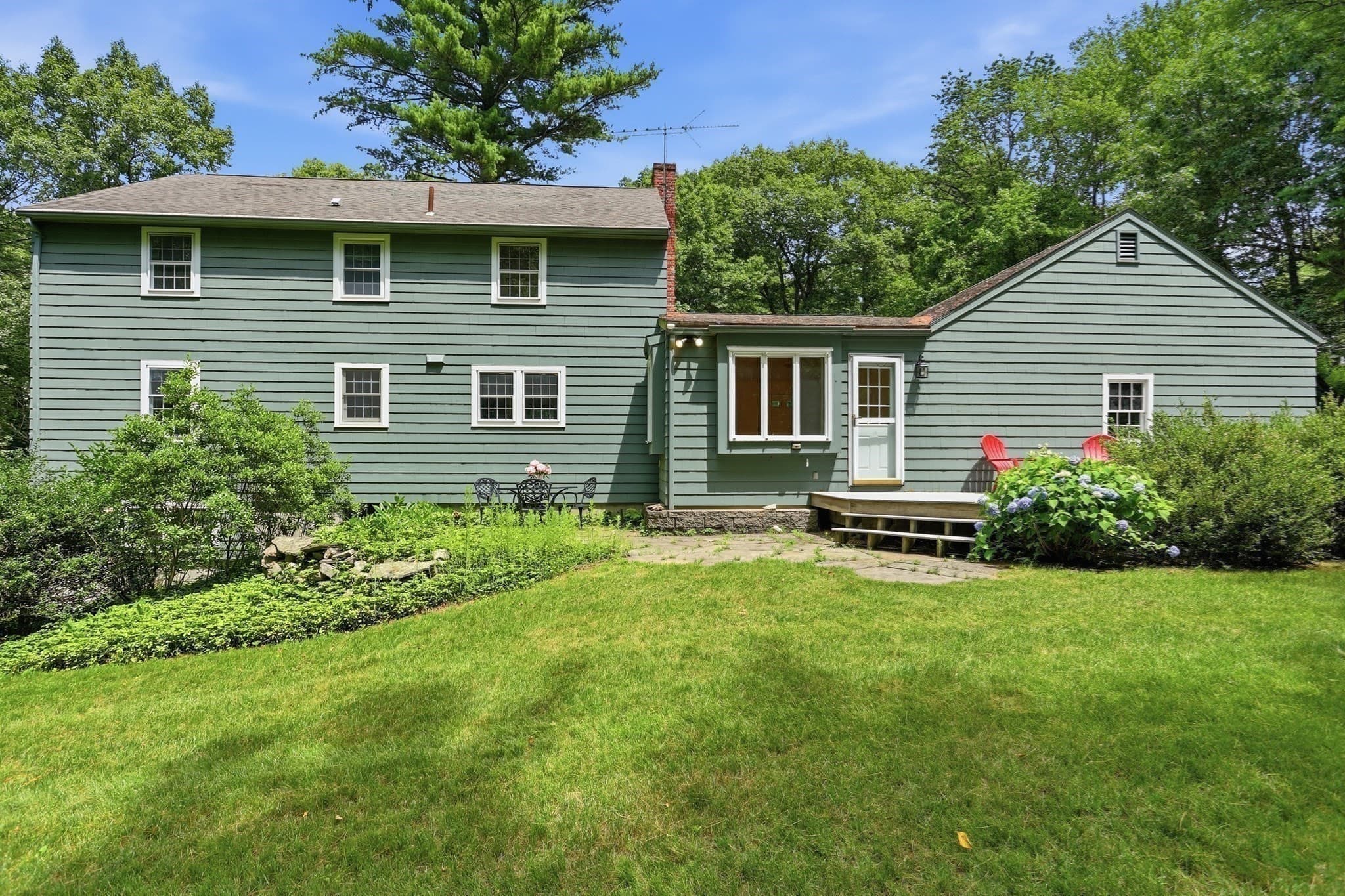 Single Family Residence at 10 Beaver Dam Dr, Westford MA 01886, Westford, photo 36 of 42