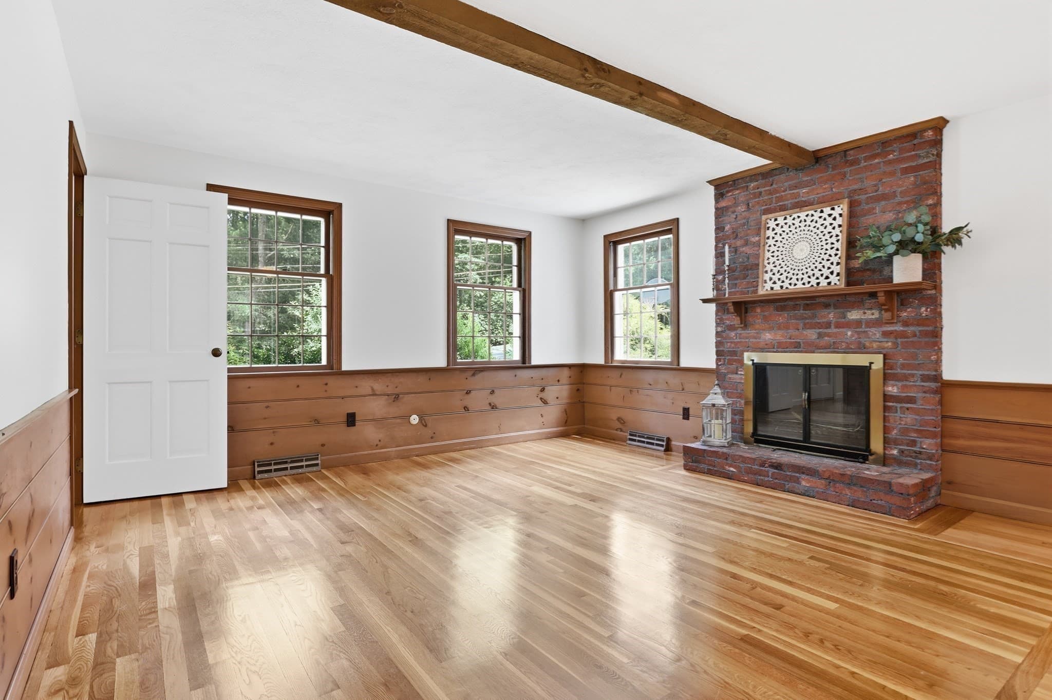 Single Family Residence at 10 Beaver Dam Dr, Westford MA 01886, Westford, photo 14 of 42