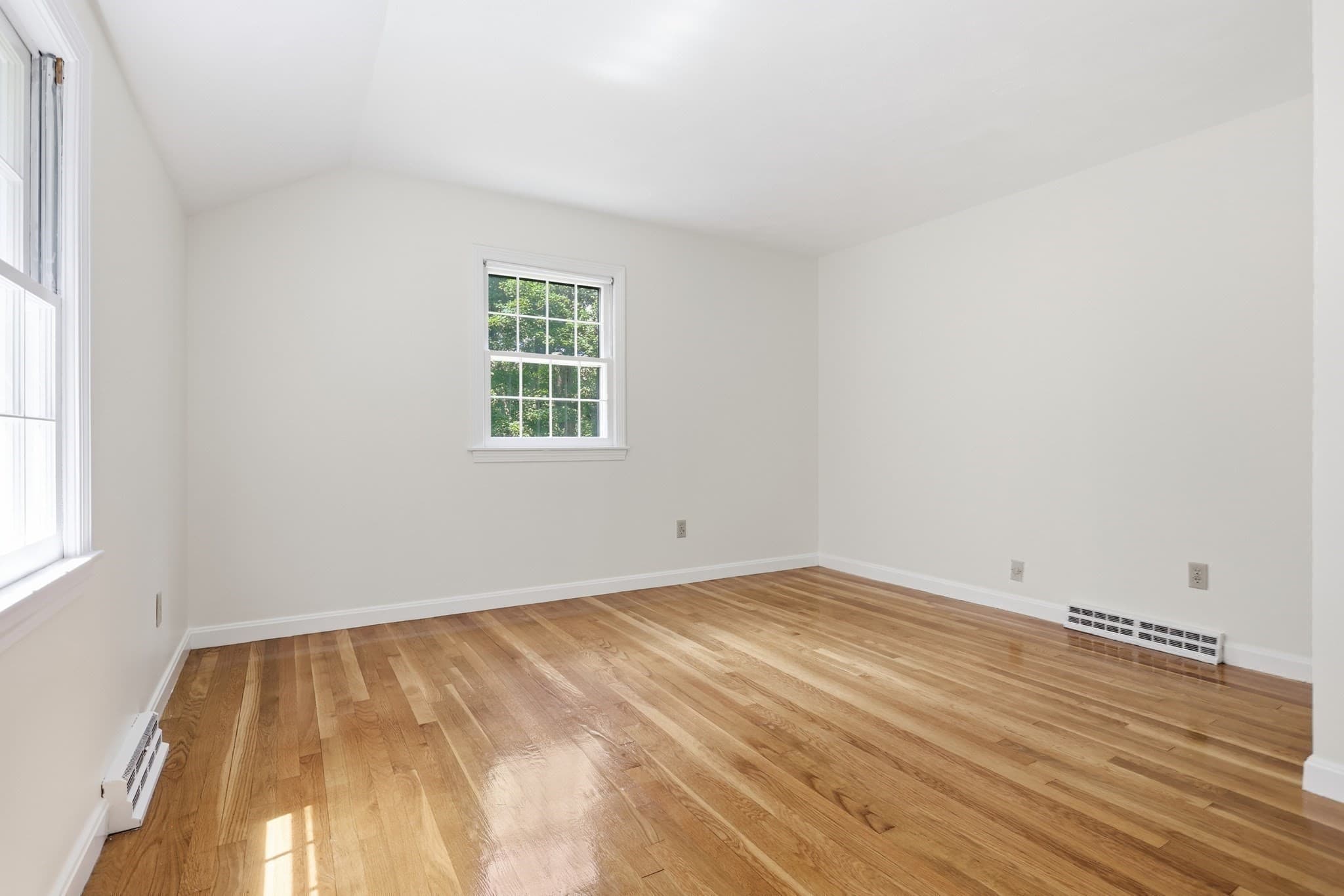 Single Family Residence at 10 Beaver Dam Dr, Westford MA 01886, Westford, photo 29 of 42