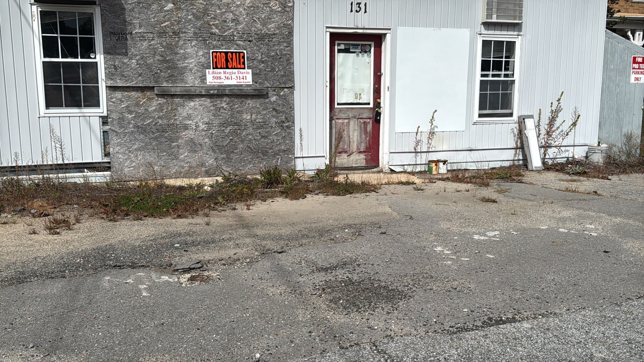 131 Patriots Rd, Templeton MA 01468