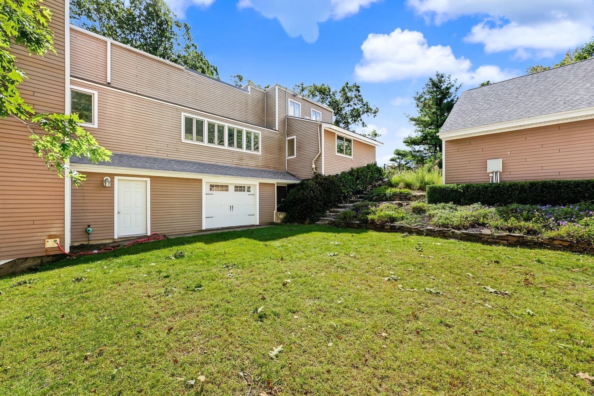 Single Family Residence at 241 Perryville Road, Rehoboth MA 02769, Rehoboth, photo 9 of 21