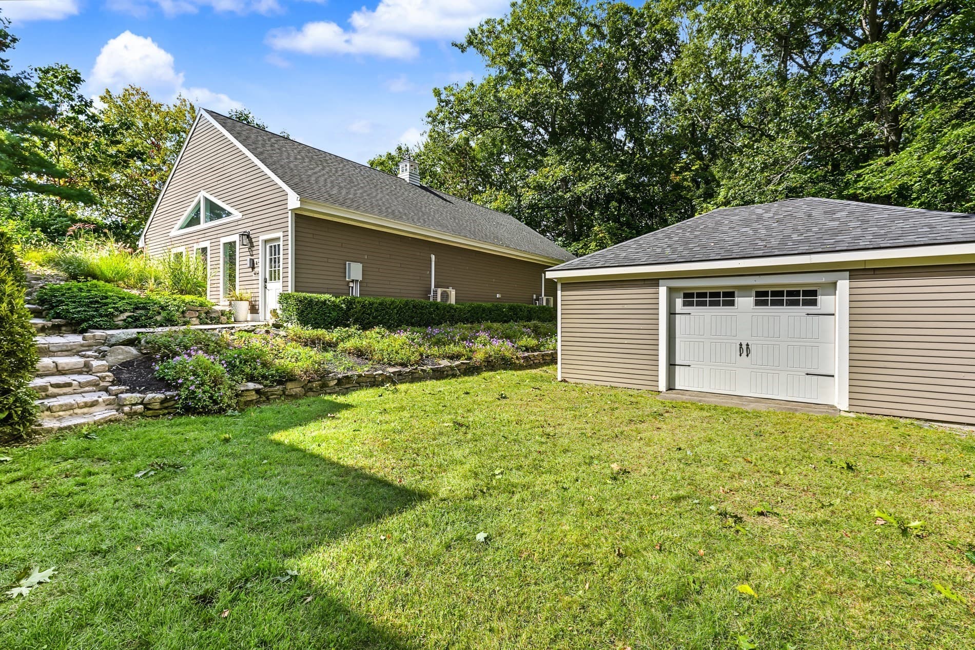 Single Family Residence at 241 Perryville Road, Rehoboth MA 02769, Rehoboth, photo 10 of 21