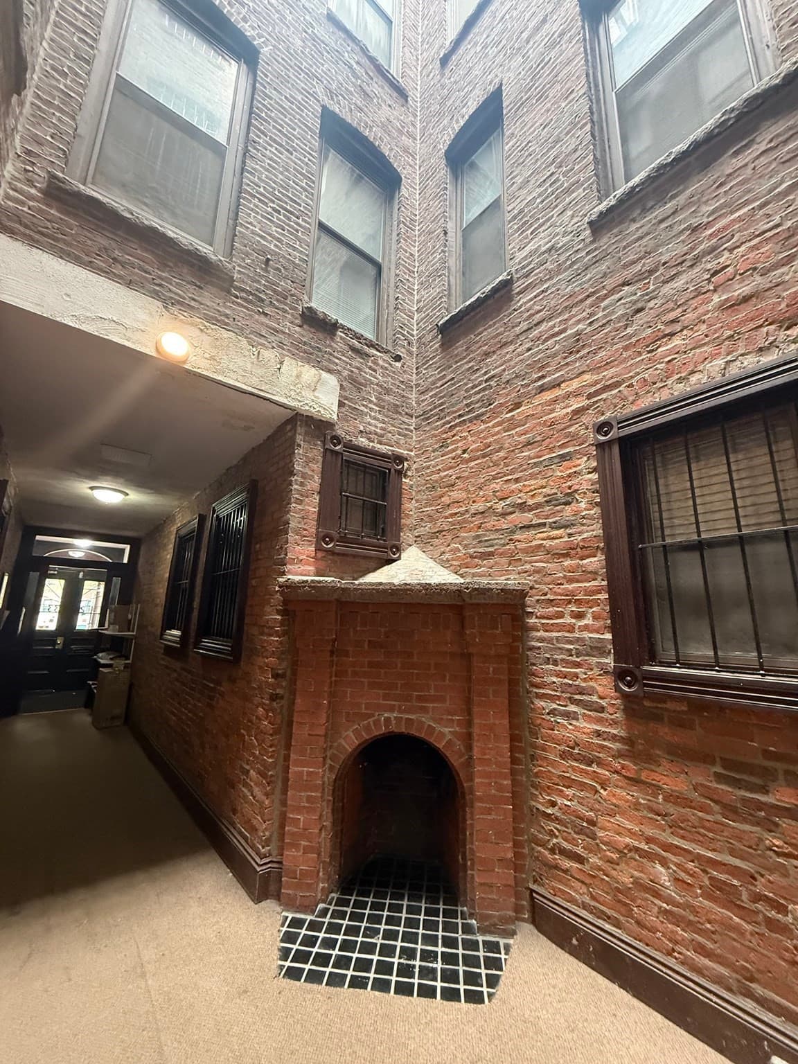 5+ Family - 5+ Units Up/Down at 29 Wellington Street, Boston MA 02118, Boston, photo 5 of 8