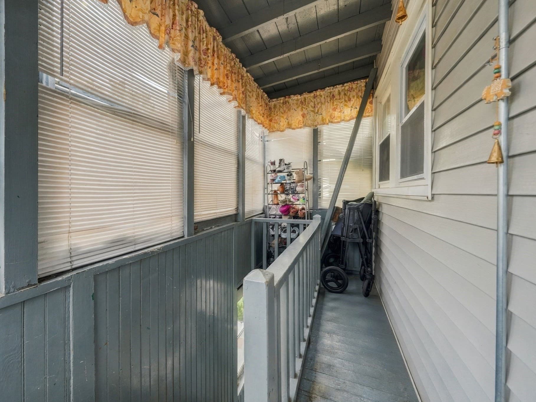 2 Family - 2 Units Up/Down at 250 Davis St, New Bedford MA 02746, New Bedford, photo 6 of 26