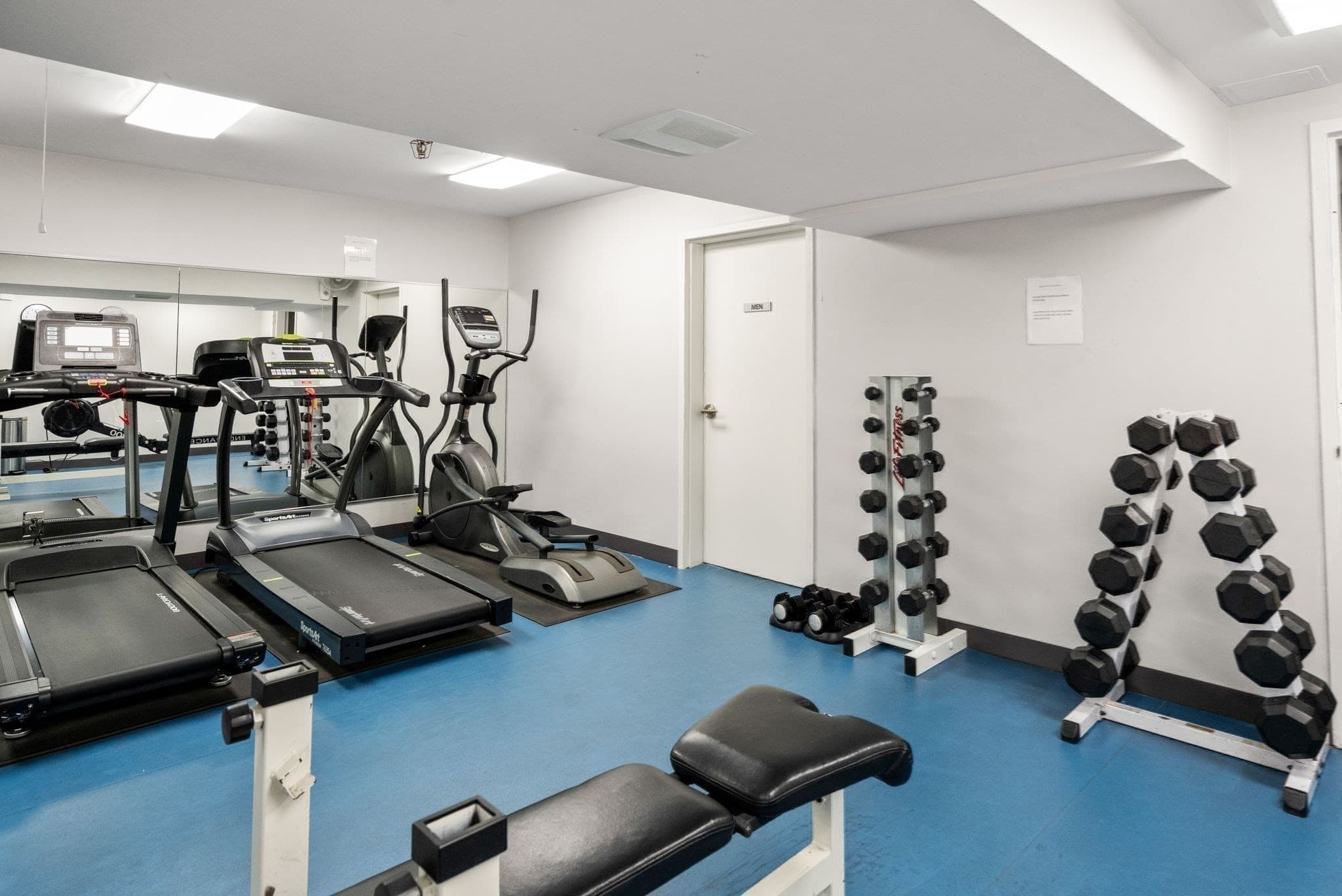 Condominium at 1731 Beacon St # 311, Brookline MA 02445, Brookline, photo 15 of 17