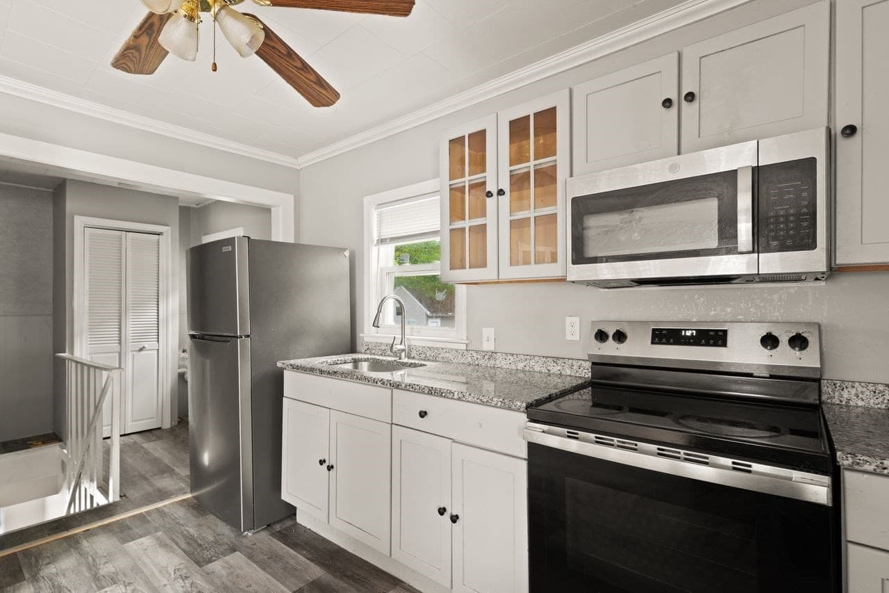 Single Family Residence at 75 Sterling Ave, Brockton MA 02305, Brockton, photo 6 of 36