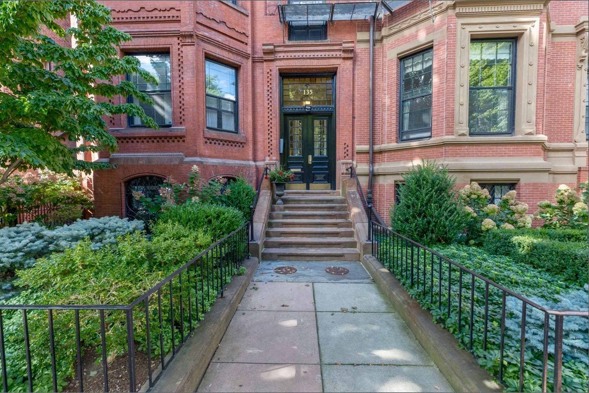 Condominium at 135 Marlborough # 2, Boston MA 02116, Boston, photo 10 of 10