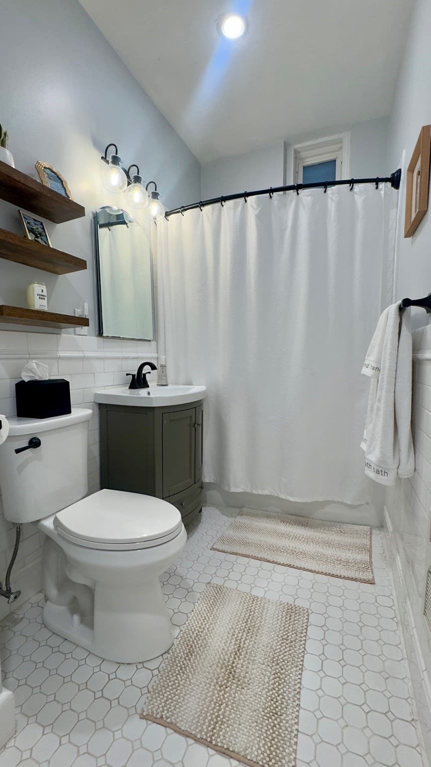 Condominium at 135 Marlborough # 2, Boston MA 02116, Boston, photo 8 of 10