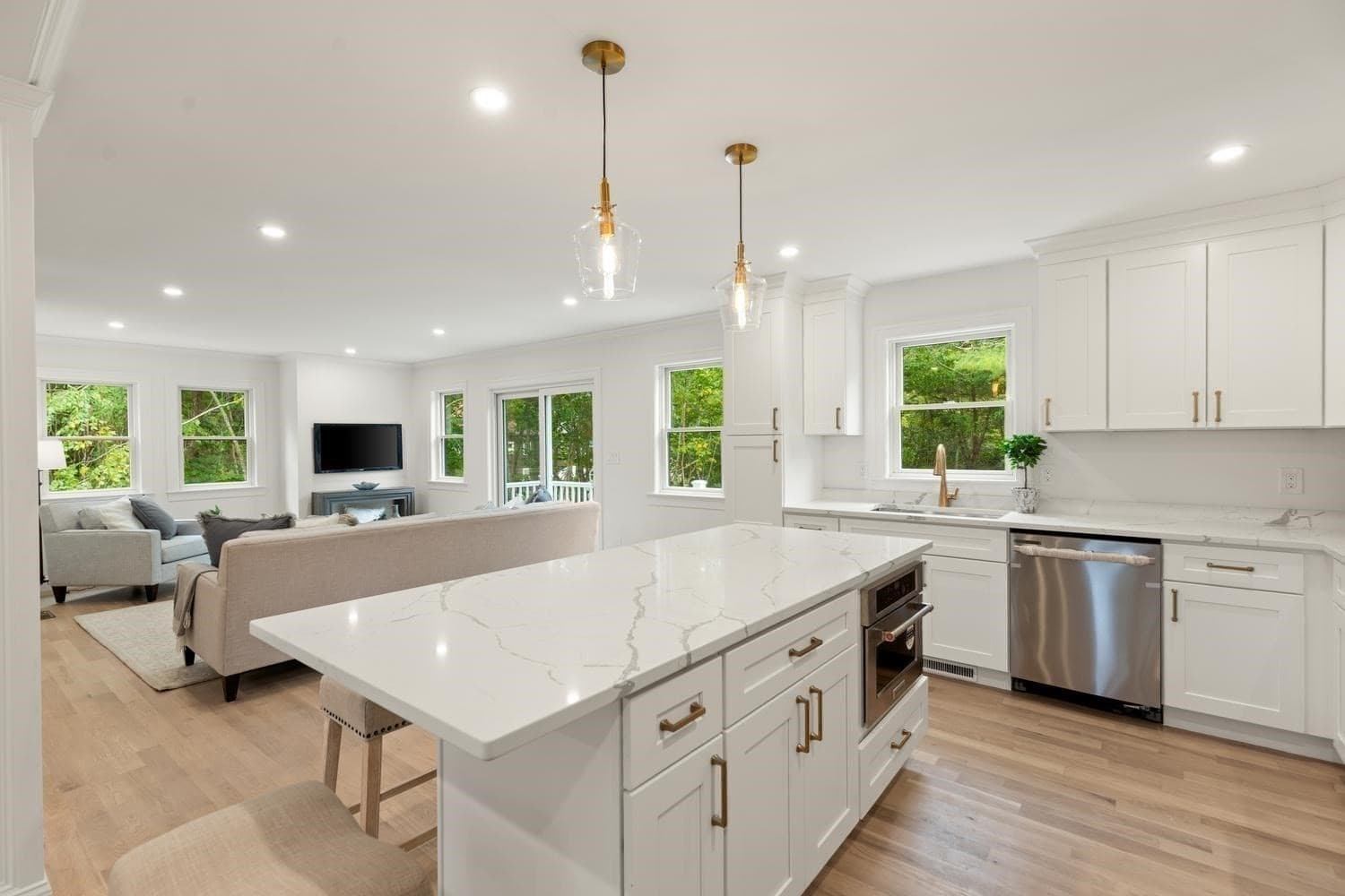 318 Essex Ave # A, Gloucester MA 01930