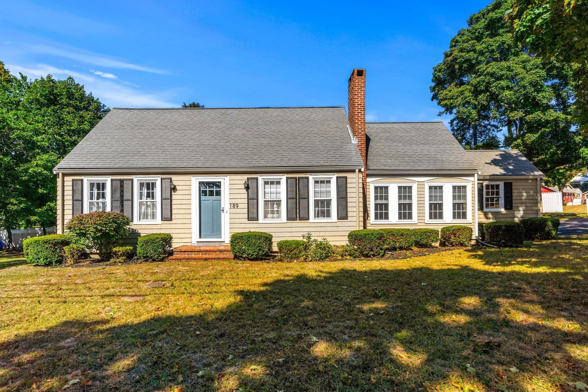 Single Family Residence at 189 Prospect St, Wakefield MA 01880, Wakefield, photo 2 of 37