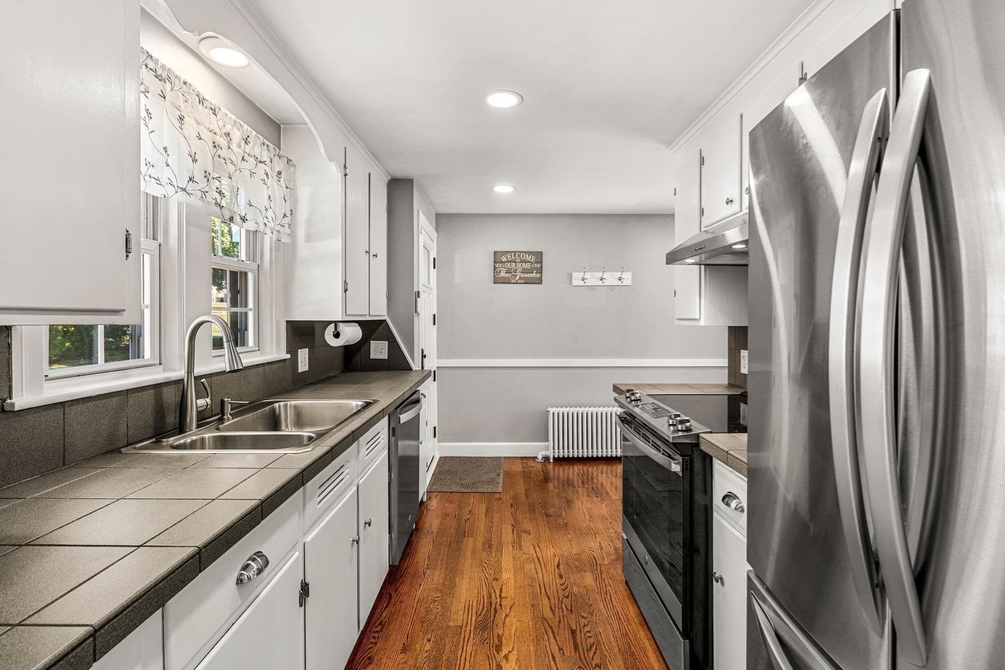 Single Family Residence at 189 Prospect St, Wakefield MA 01880, Wakefield, photo 17 of 37
