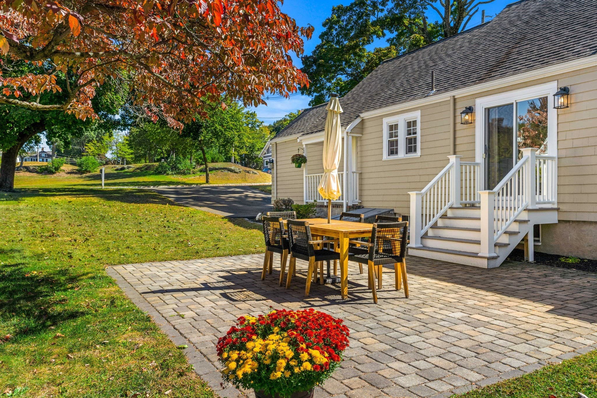 Single Family Residence at 189 Prospect St, Wakefield MA 01880, Wakefield, photo 5 of 37