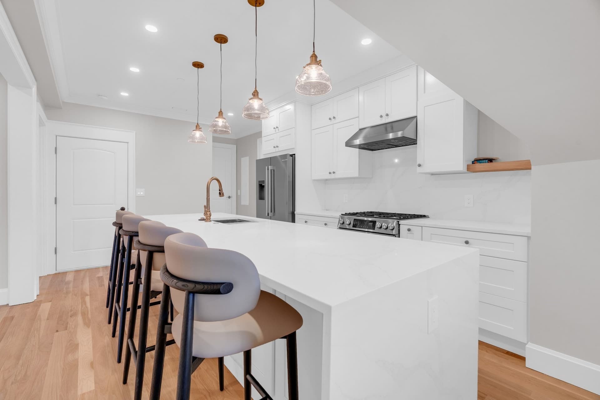 Apartment at 1396 Beacon Street # 5, Brookline MA 02446, photo 2 of 11