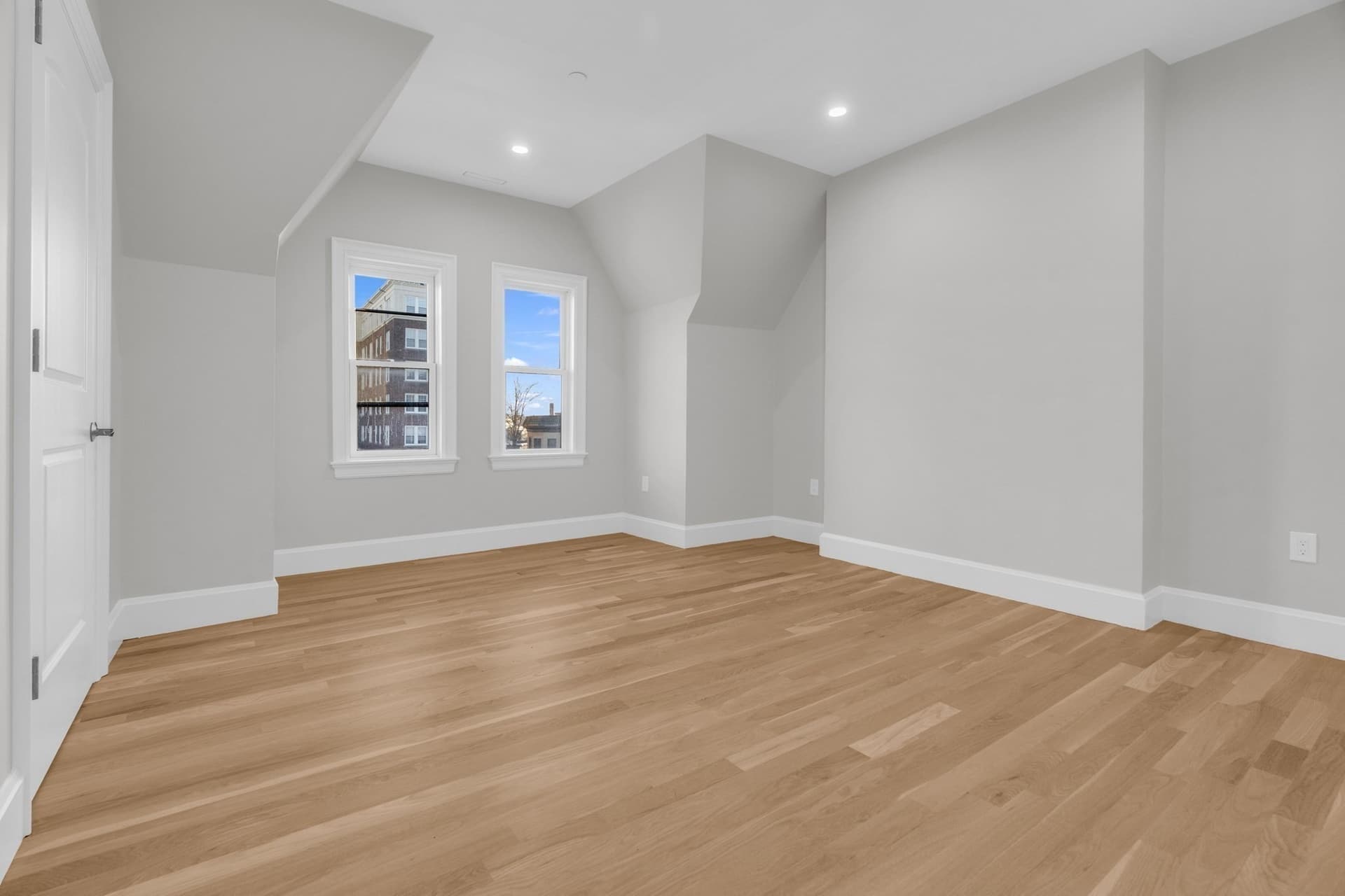 Apartment at 1396 Beacon Street # 5, Brookline MA 02446, photo 10 of 11