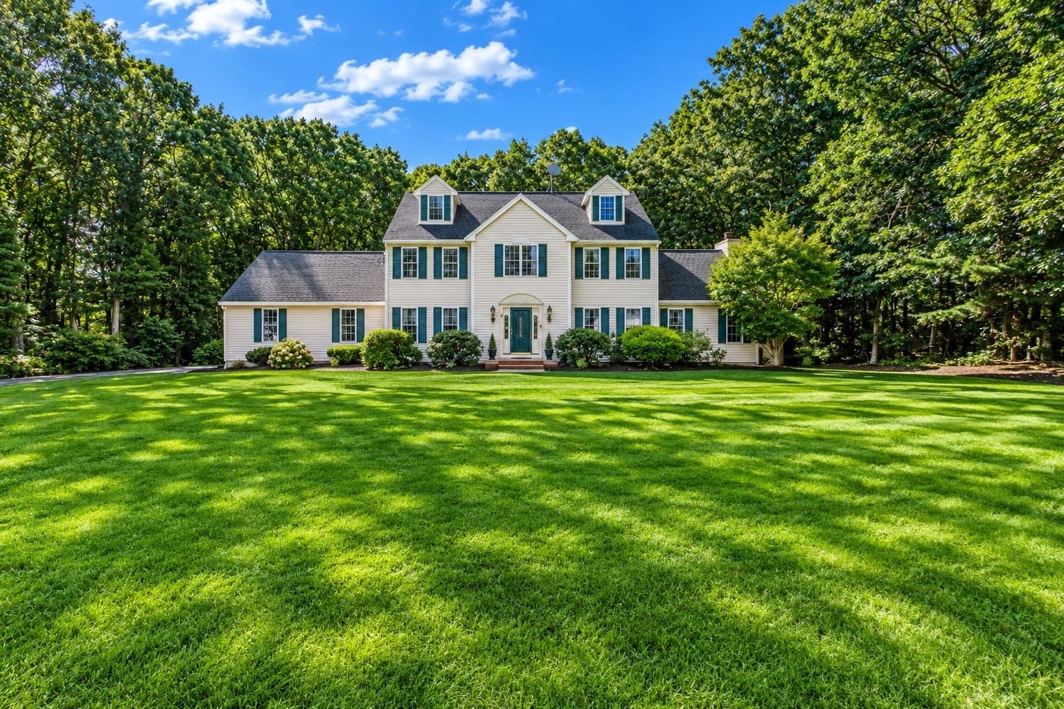 4 Dorset Drive, Walpole MA 02032