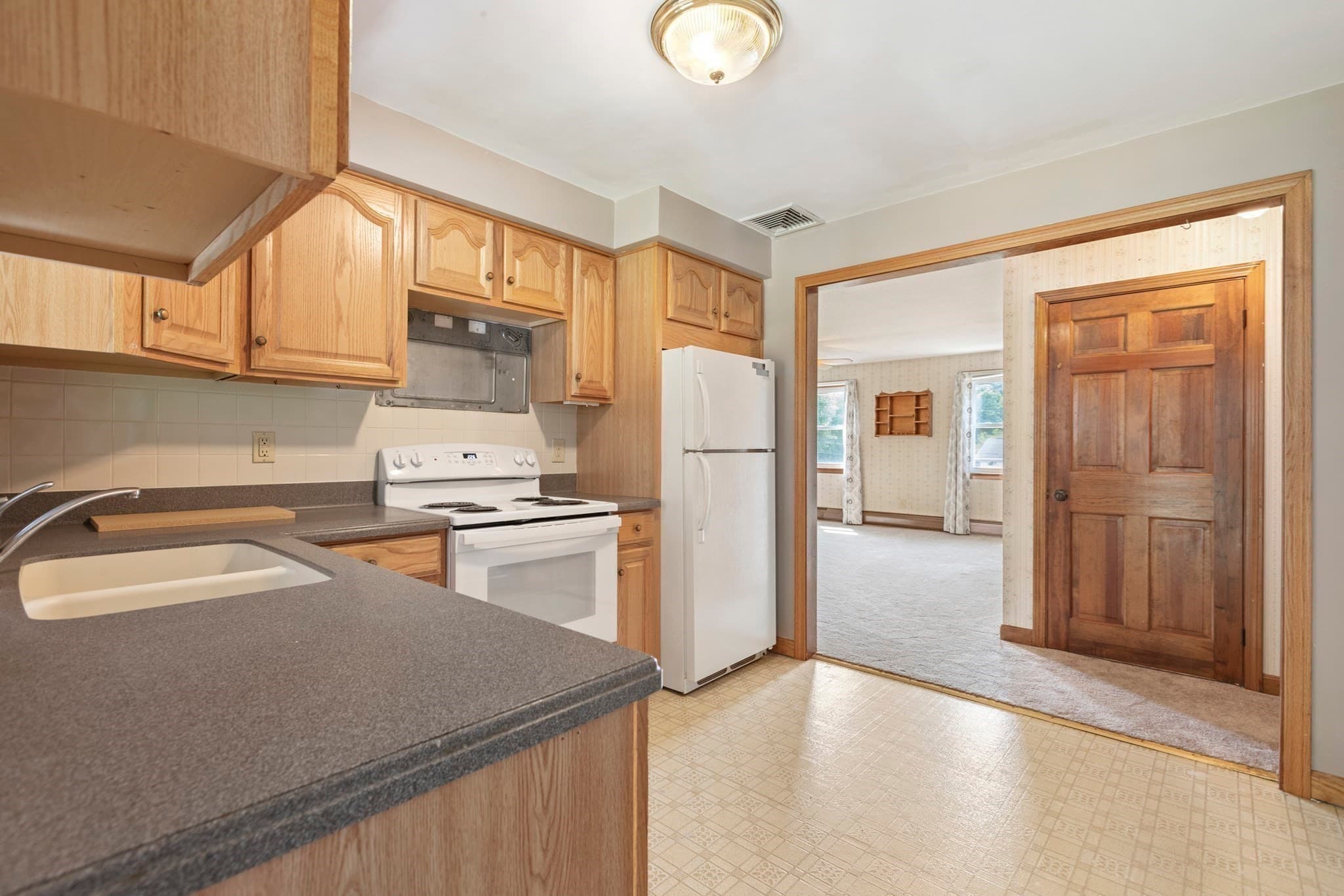 Single Family Residence at 6 Tracey St, Acushnet MA 02743, Acushnet, photo 38 of 39