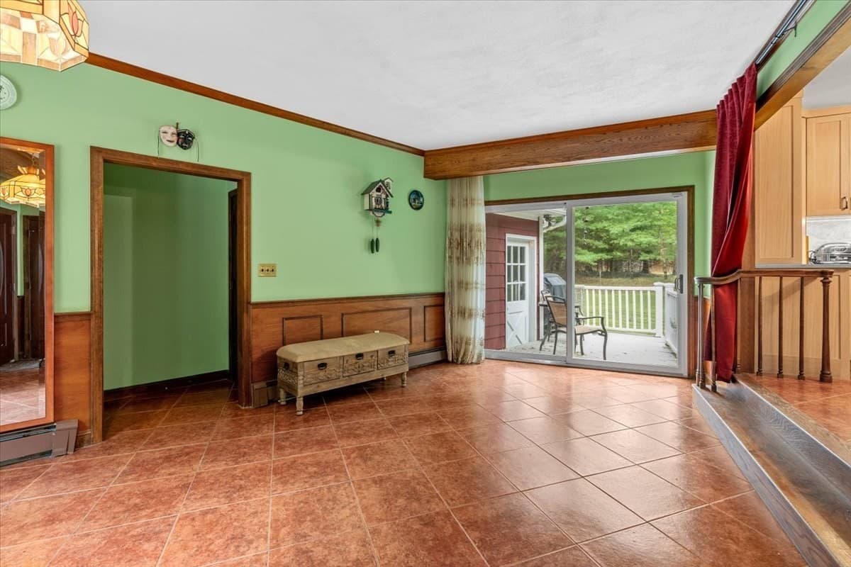 Single Family Residence at 331 Mountain St, Sharon MA 02067, Sharon, photo 6 of 42