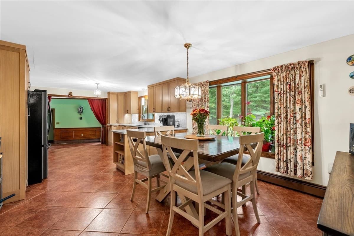 Single Family Residence at 331 Mountain St, Sharon MA 02067, Sharon, photo 12 of 42