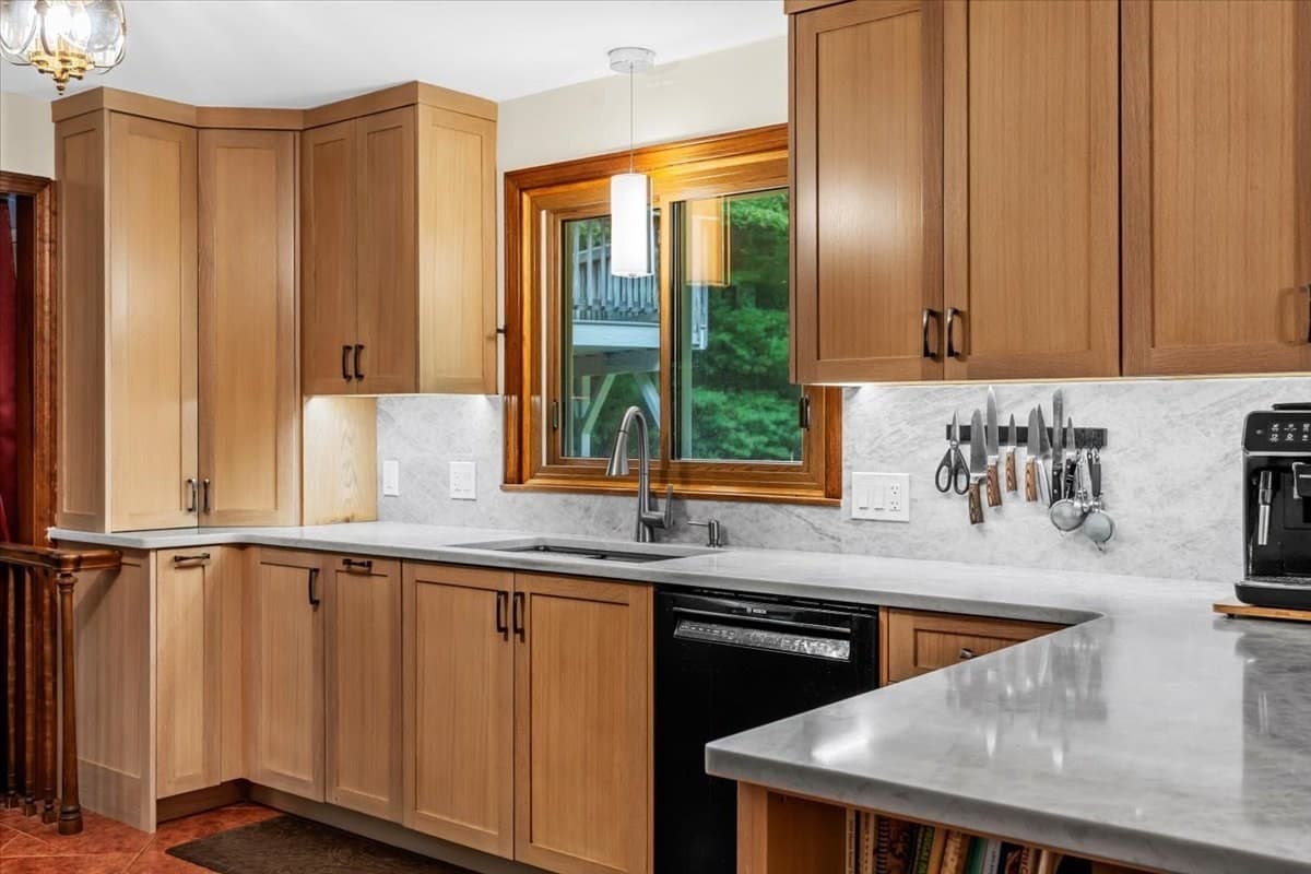 Single Family Residence at 331 Mountain St, Sharon MA 02067, Sharon, photo 10 of 42