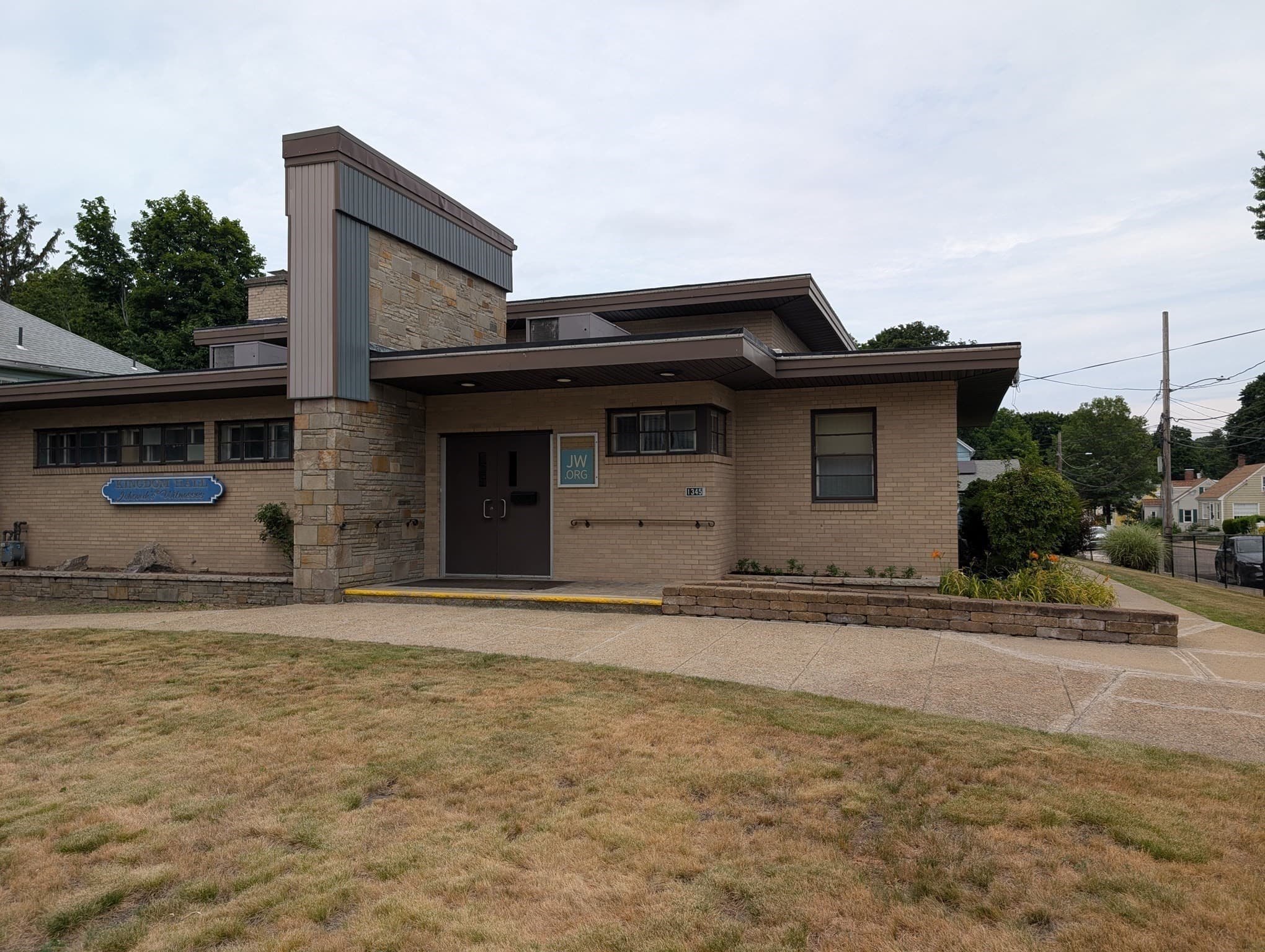 1345 River St, Boston MA 02136