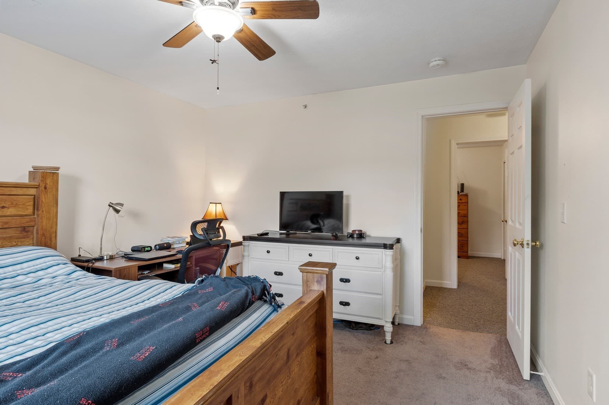 Condominium at 72 Lake Street # 72, Gardner MA 01440, Gardner, photo 13 of 28