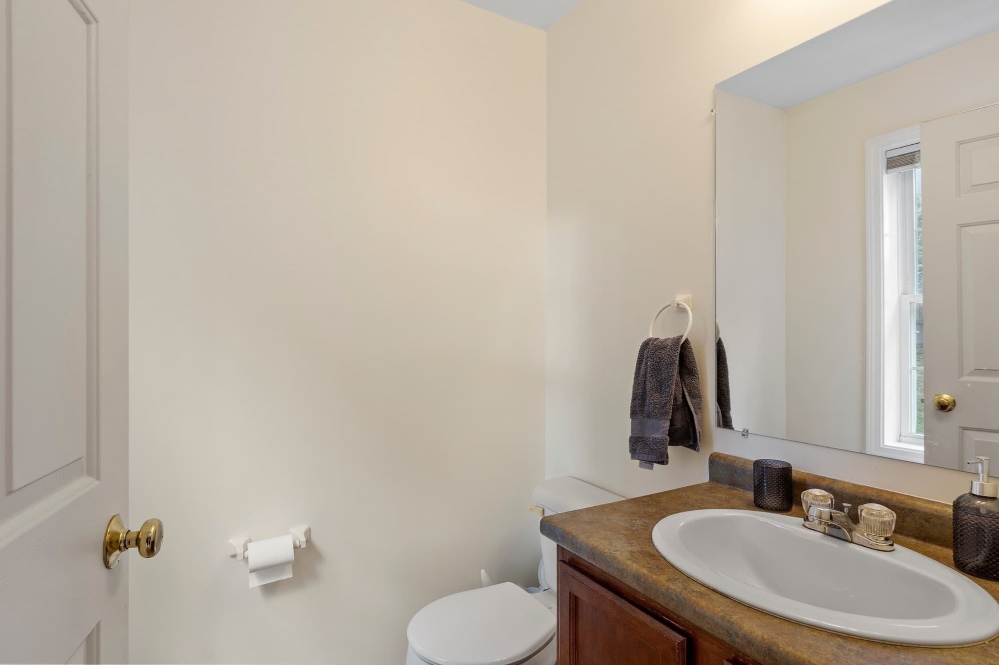 Condominium at 72 Lake Street # 72, Gardner MA 01440, Gardner, photo 10 of 28