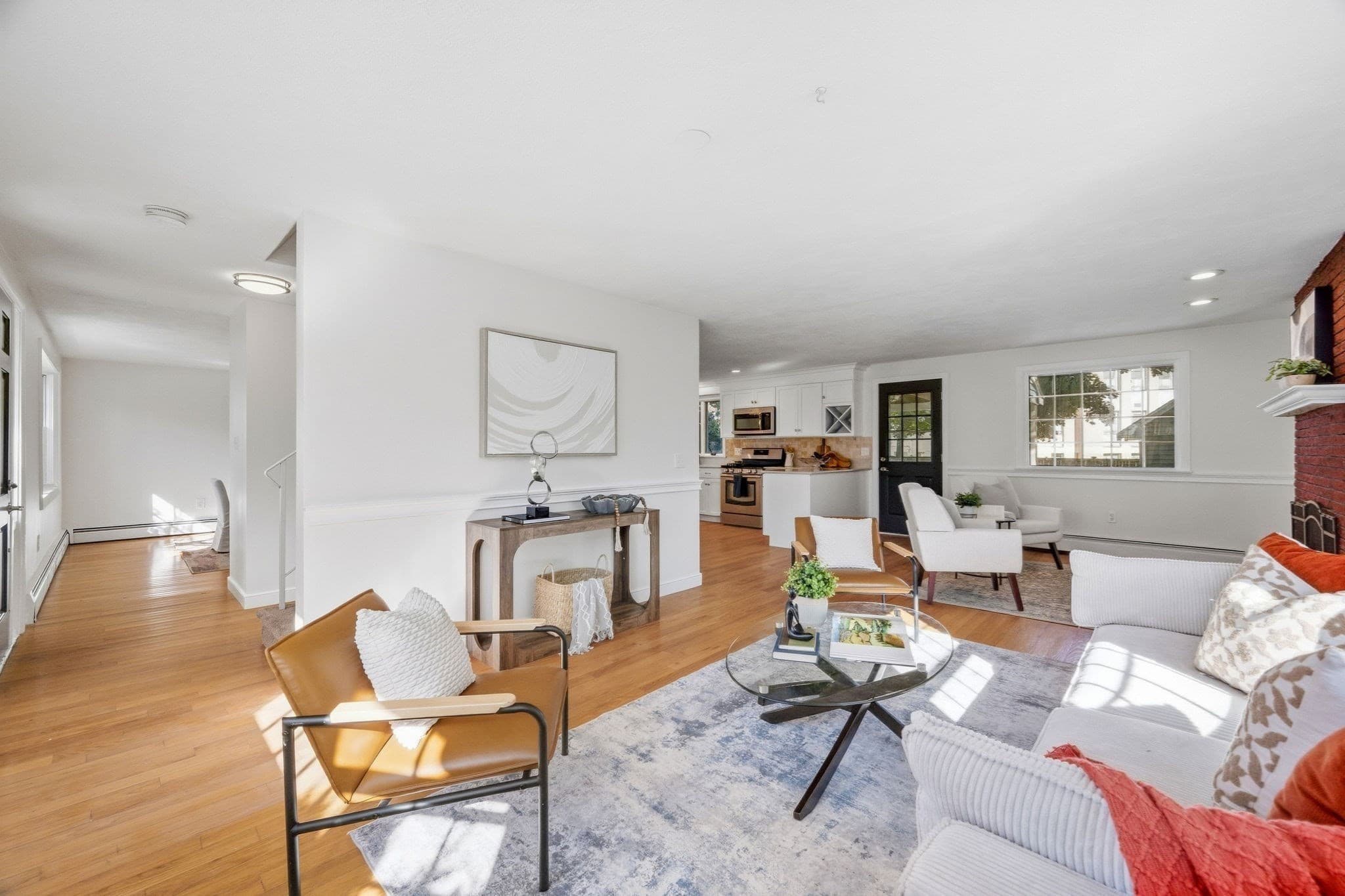 Single Family Residence at 31 Ellison Park, Waltham MA 02452, Waltham, photo 3 of 28