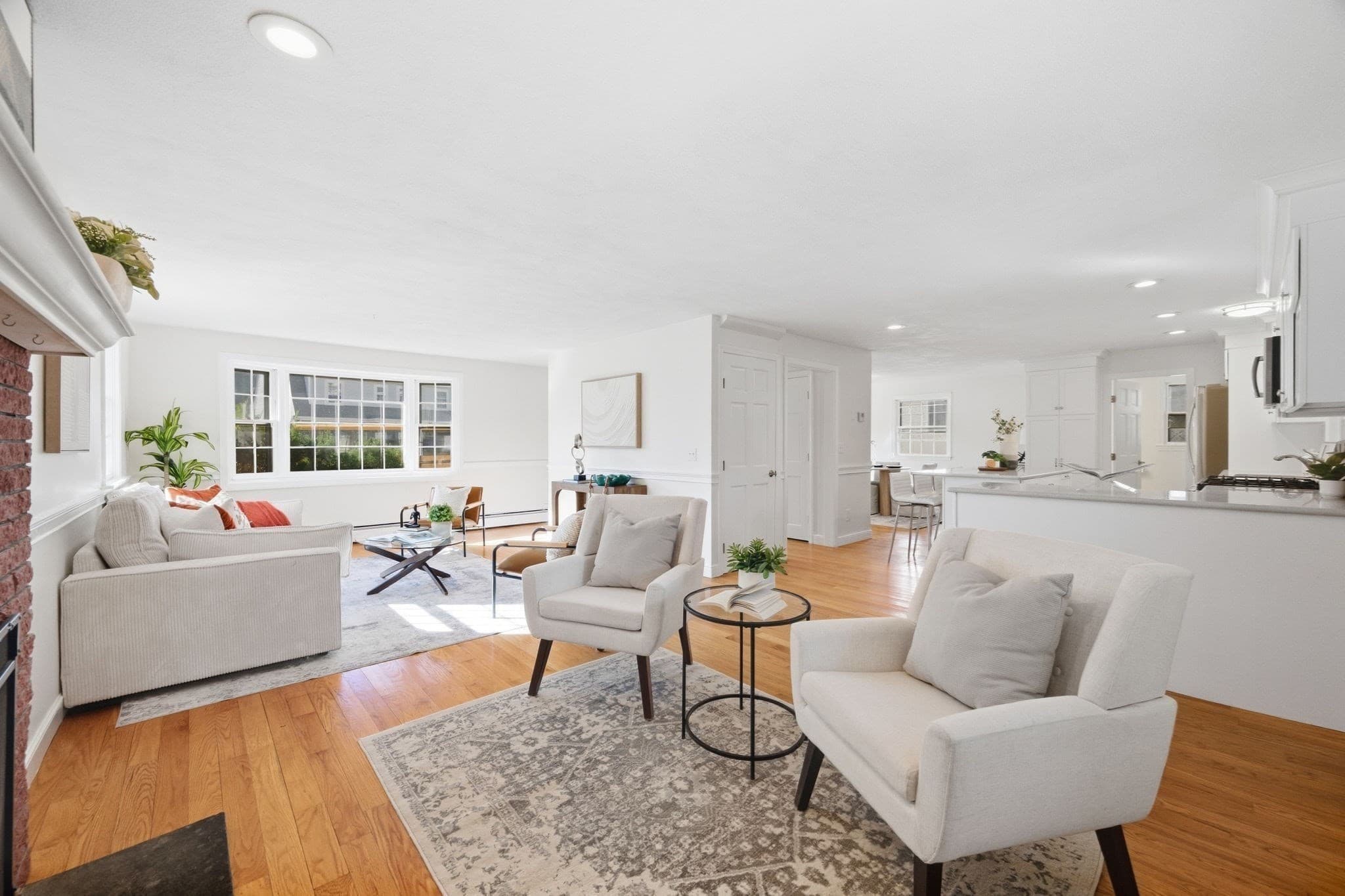 Single Family Residence at 31 Ellison Park, Waltham MA 02452, Waltham, photo 5 of 28