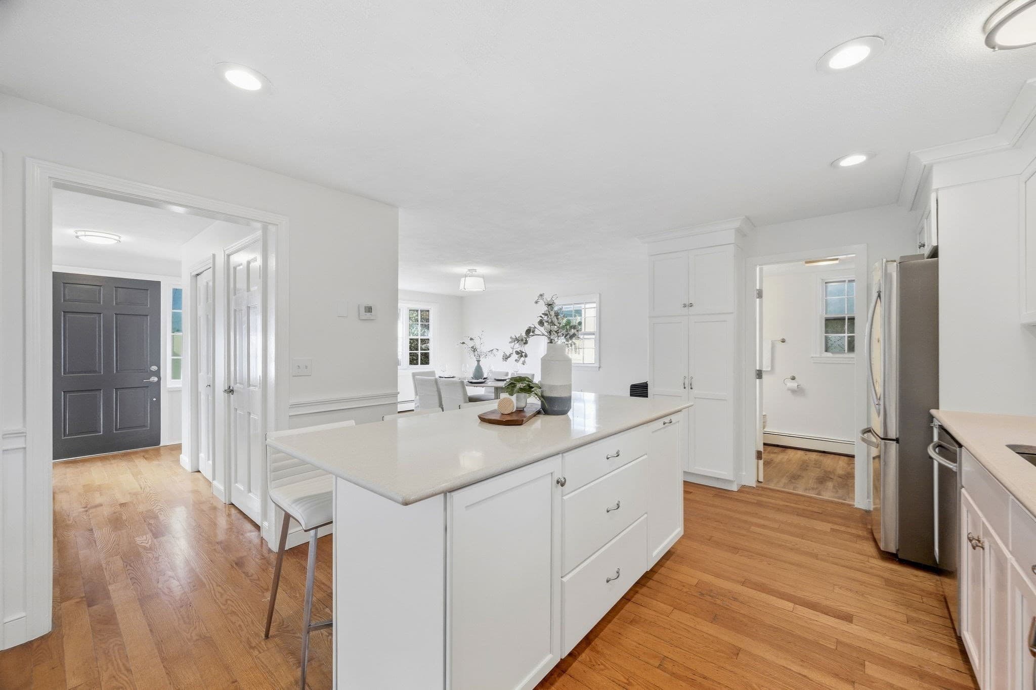 Single Family Residence at 31 Ellison Park, Waltham MA 02452, Waltham, photo 10 of 28