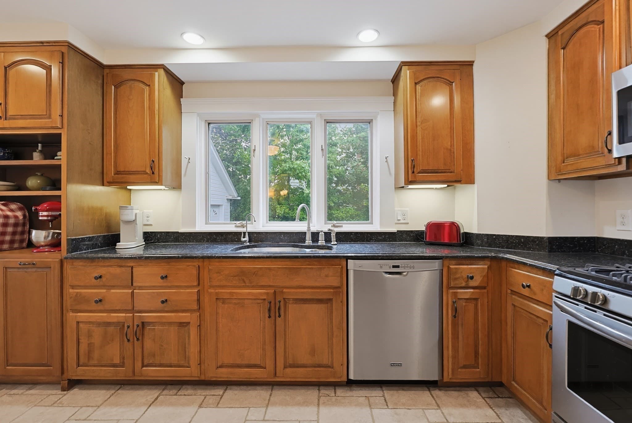 Single Family Residence at 51 Bates Ave., Weymouth MA 02190, Weymouth, photo 10 of 32