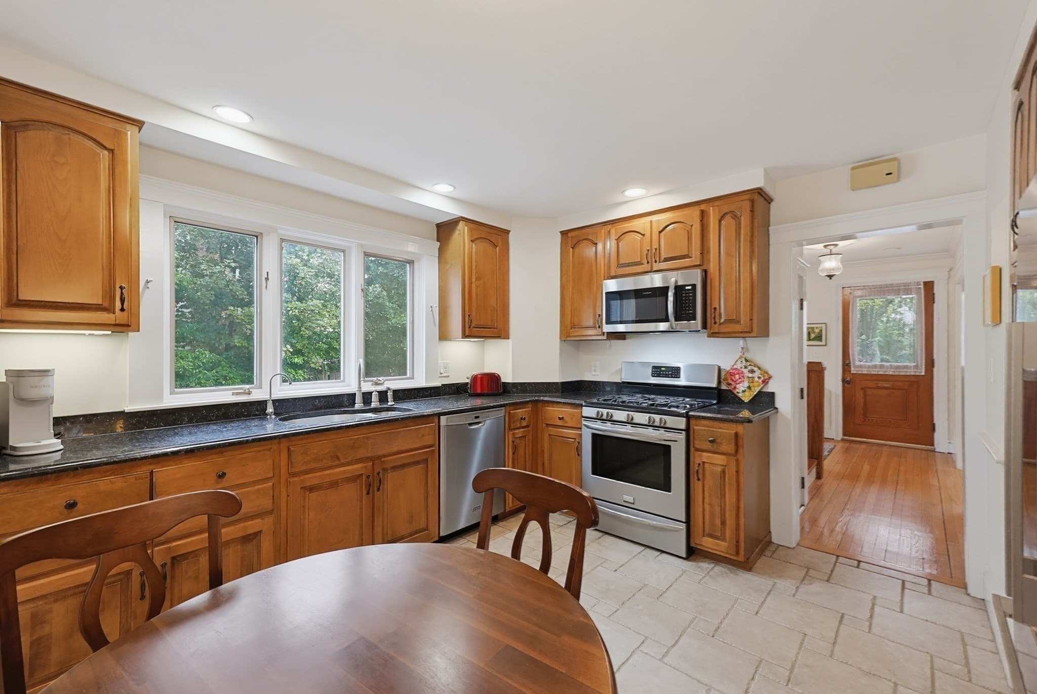 Single Family Residence at 51 Bates Ave., Weymouth MA 02190, Weymouth, photo 11 of 32