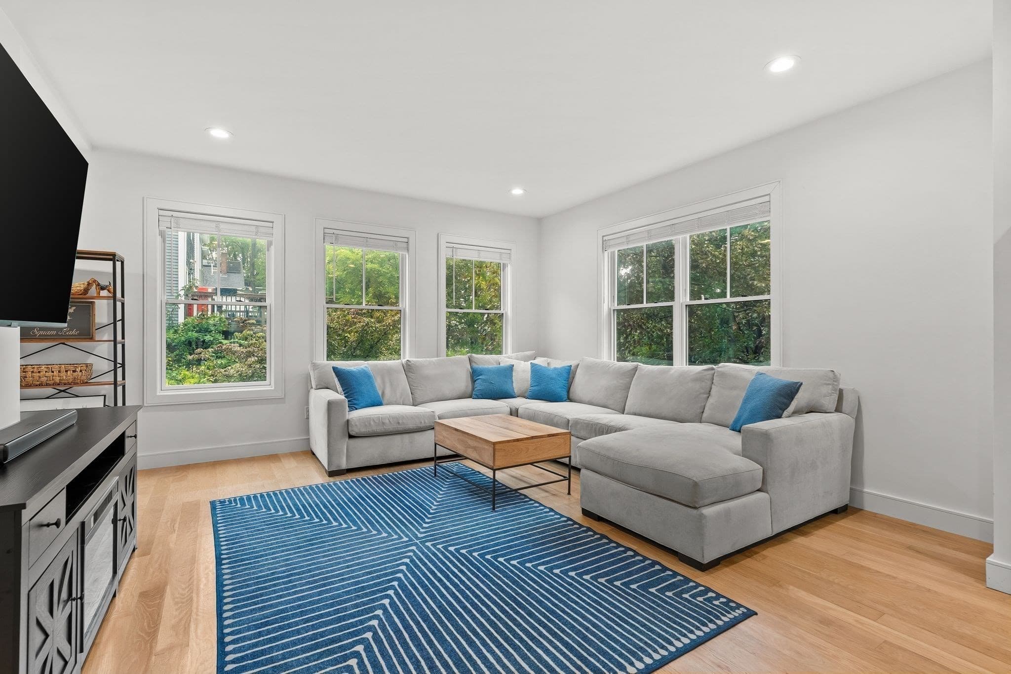 Condominium at 1 Prospect Ave # 2, Boston MA 02131, Boston, photo 5 of 41