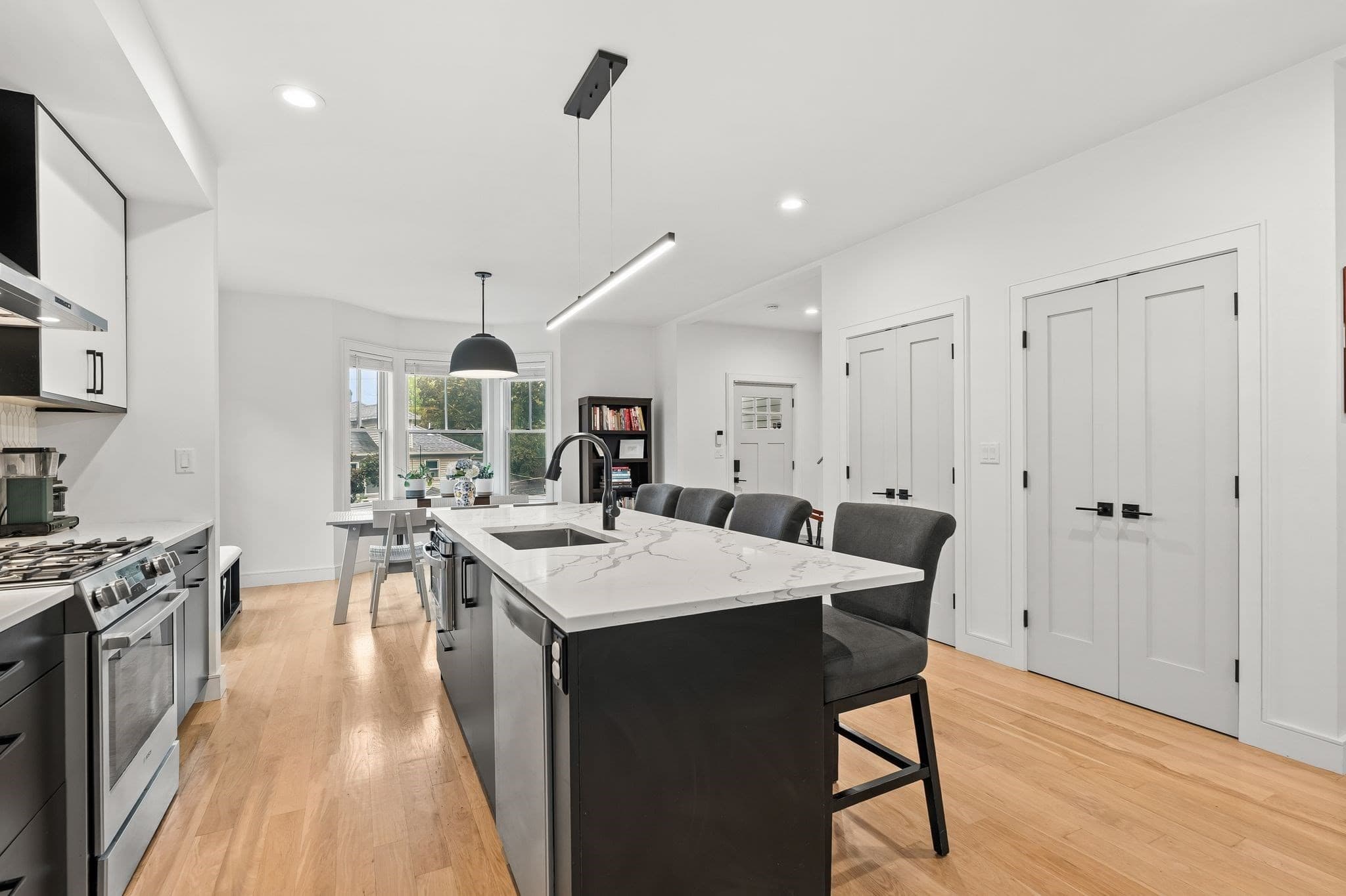 Condominium at 1 Prospect Ave # 2, Boston MA 02131, Boston, photo 9 of 41