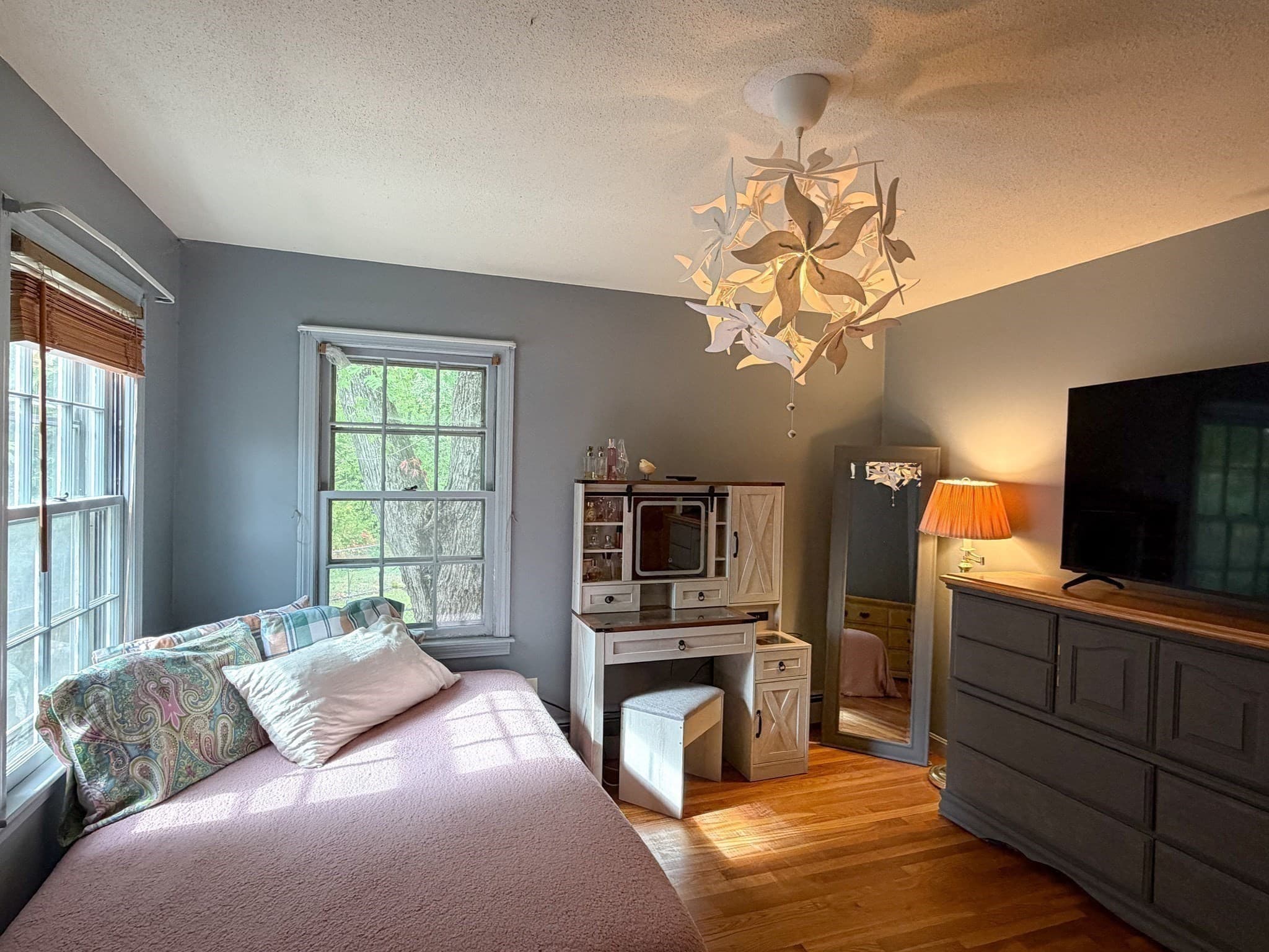 Single Family Residence at 1093 Wachusett St, Holden MA 01520, Holden, photo 6 of 21