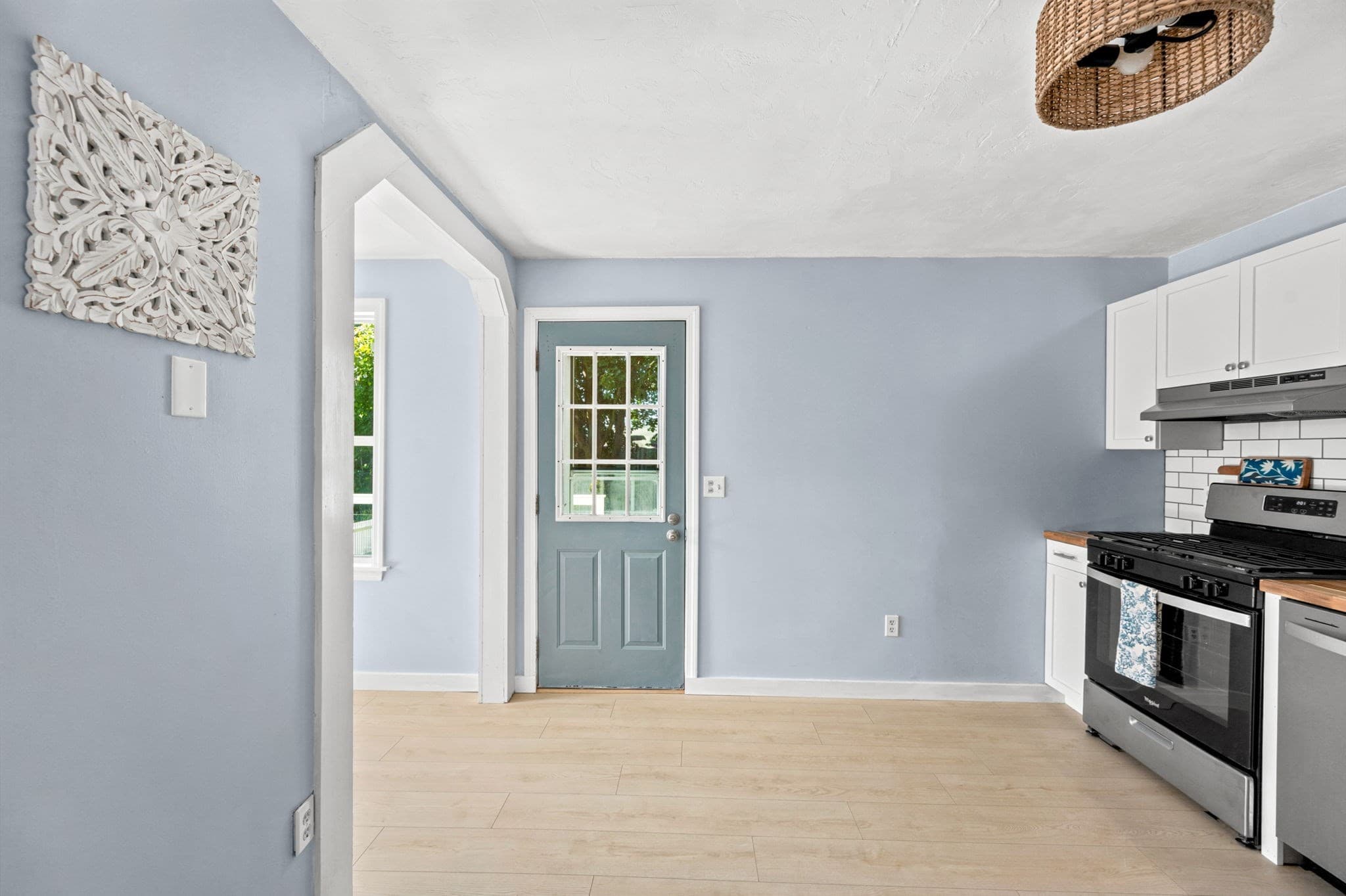 Single Family Residence at 27 Abington Ave, Plymouth MA 02360, Plymouth, photo 14 of 30