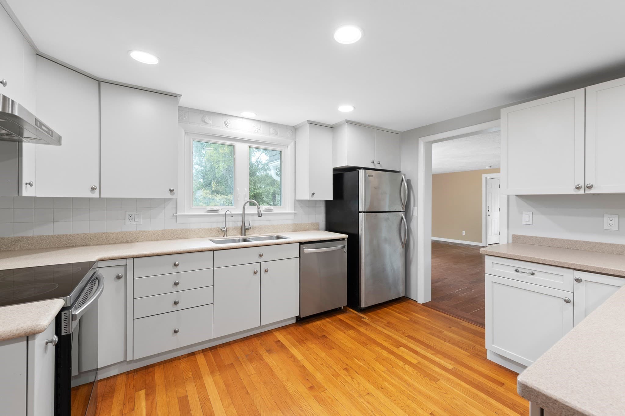 Single Family Residence at 48 Sunset Drive, Northbridge MA 01588, Northbridge, photo 16 of 41