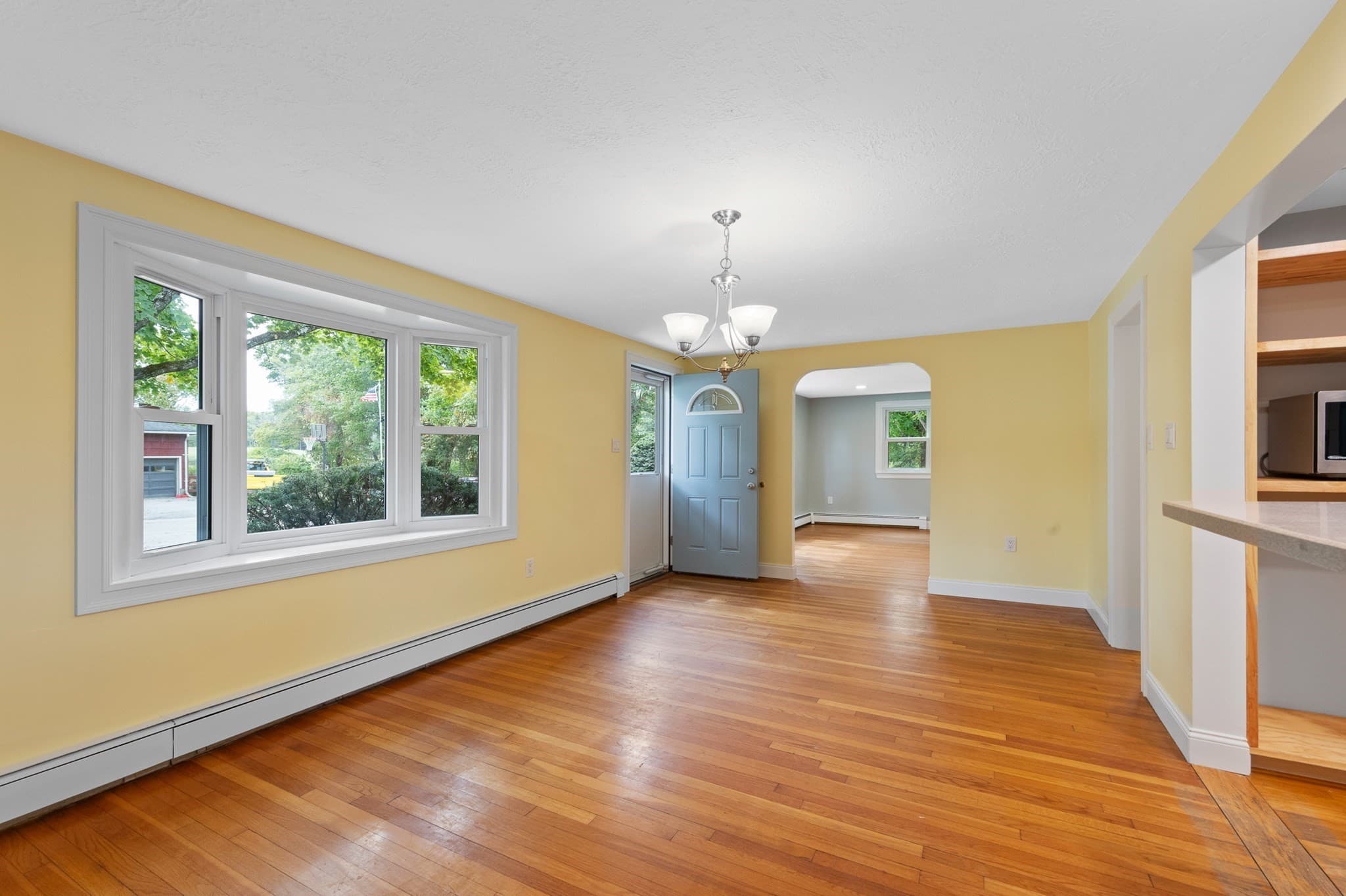 Single Family Residence at 48 Sunset Drive, Northbridge MA 01588, Northbridge, photo 5 of 41