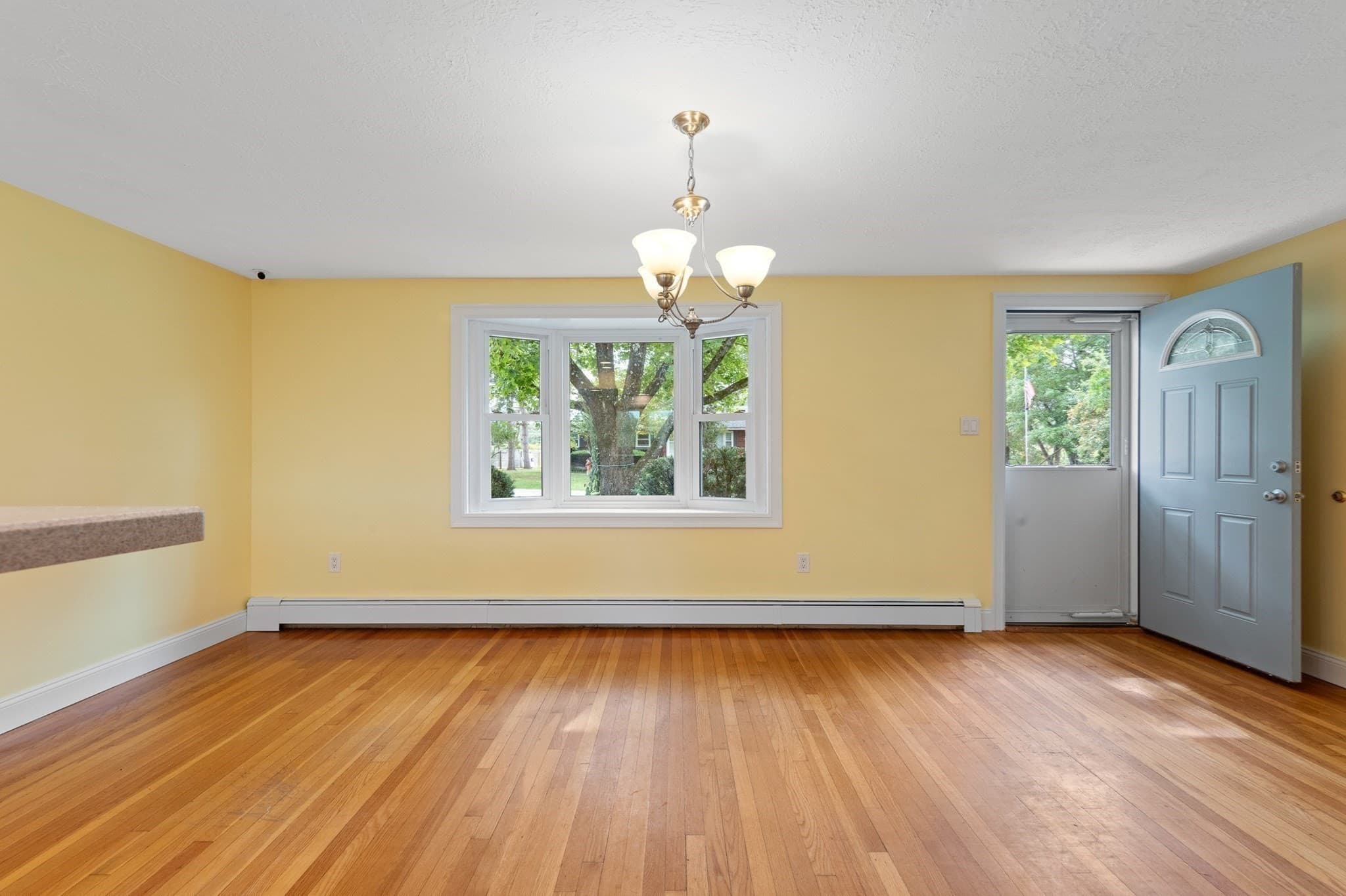 Single Family Residence at 48 Sunset Drive, Northbridge MA 01588, Northbridge, photo 9 of 41