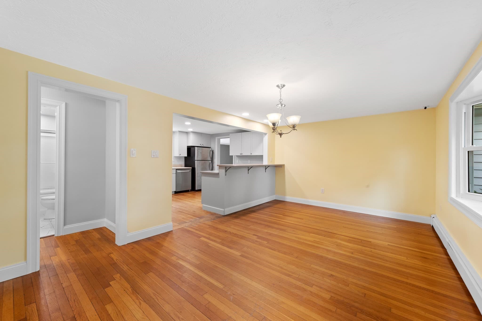 Single Family Residence at 48 Sunset Drive, Northbridge MA 01588, Northbridge, photo 10 of 41