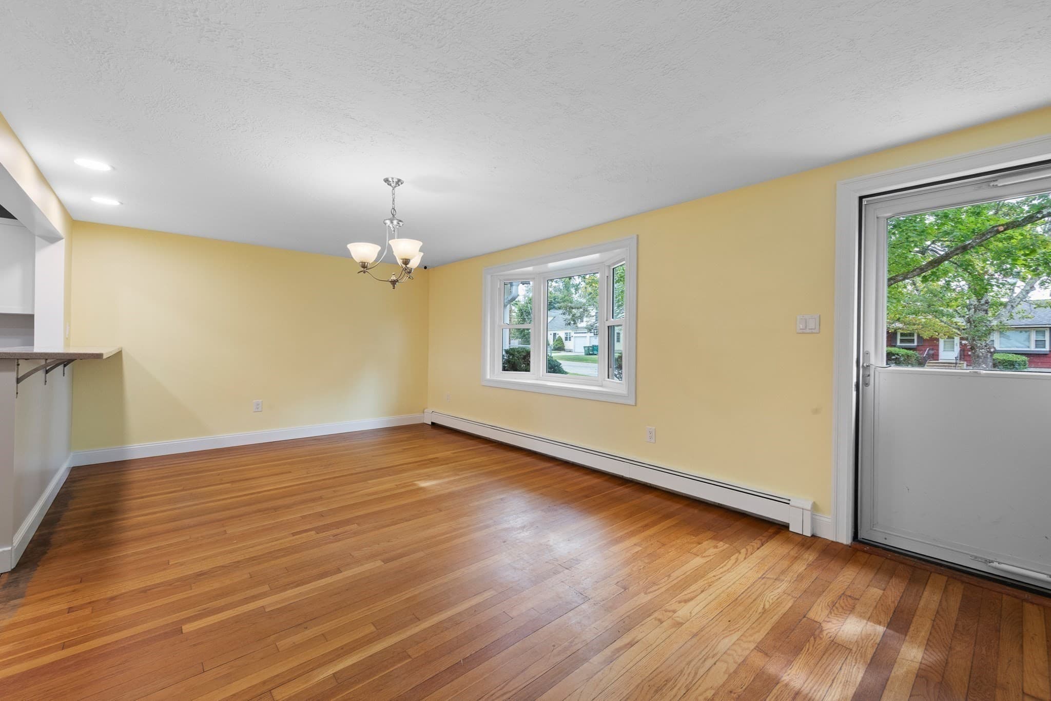 Single Family Residence at 48 Sunset Drive, Northbridge MA 01588, Northbridge, photo 8 of 41
