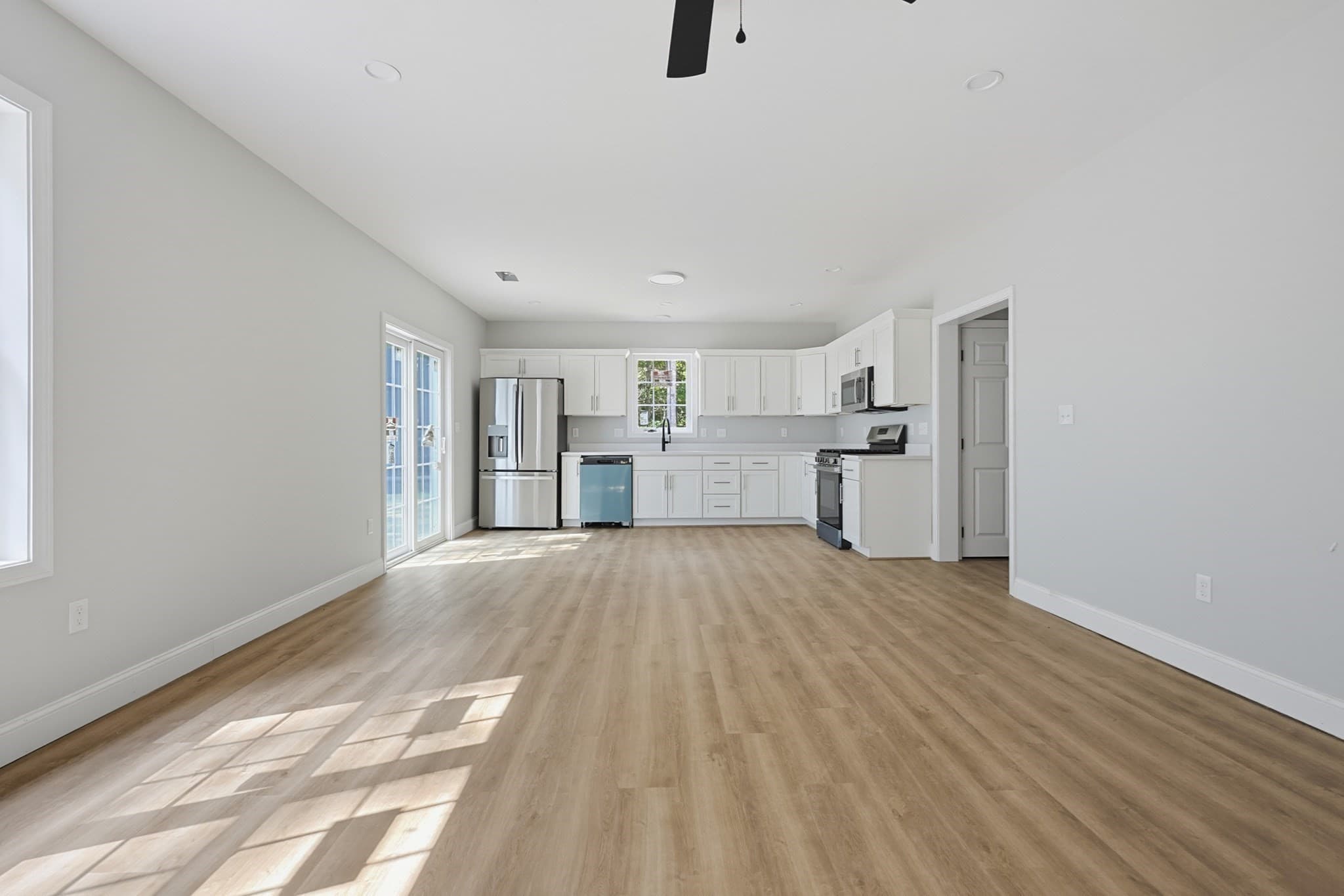 Single Family Residence at 60 Noonan St # 60, Mansfield MA 02048, Mansfield, photo 6 of 27