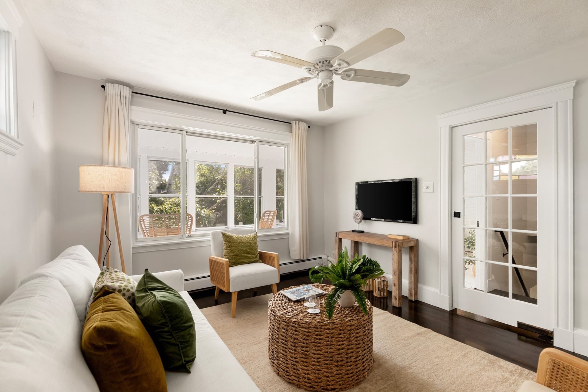 Condominium at 84 Beacon St # 84, Arlington MA 02474, Arlington, photo 8 of 36
