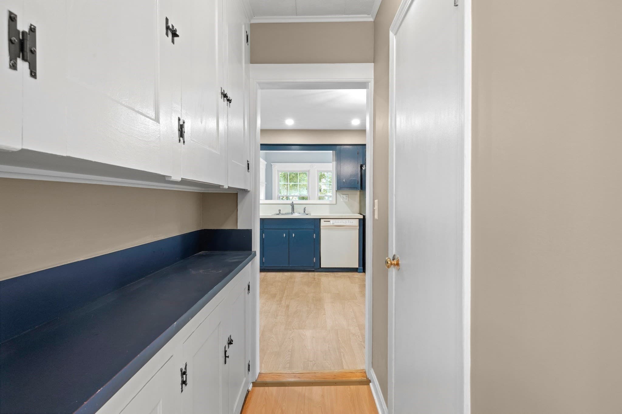 Single Family Residence at 18 Standish Ave, Plymouth MA 02360, Plymouth, photo 12 of 39