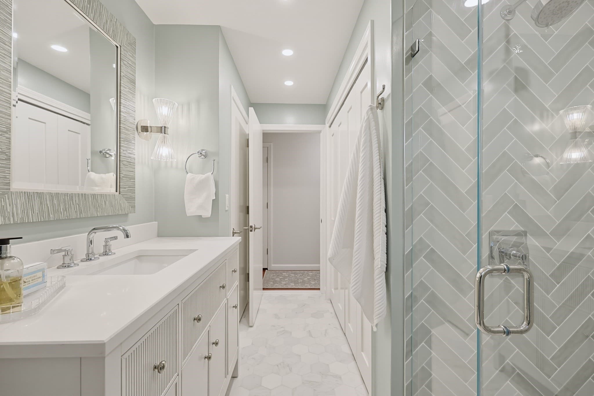 Single Family Residence at 45 Surrey Dr, Mansfield MA 02048, Mansfield, photo 27 of 39
