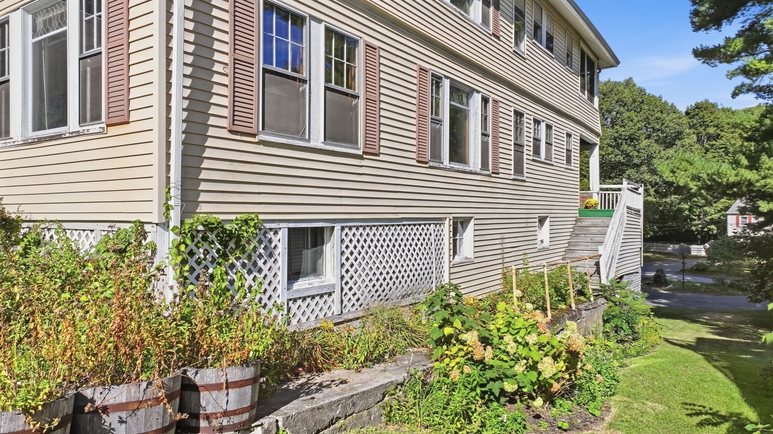 2 Family - 2 Units Up/Down at 17 Sawin St, Natick MA 01760, Natick, photo 36 of 42