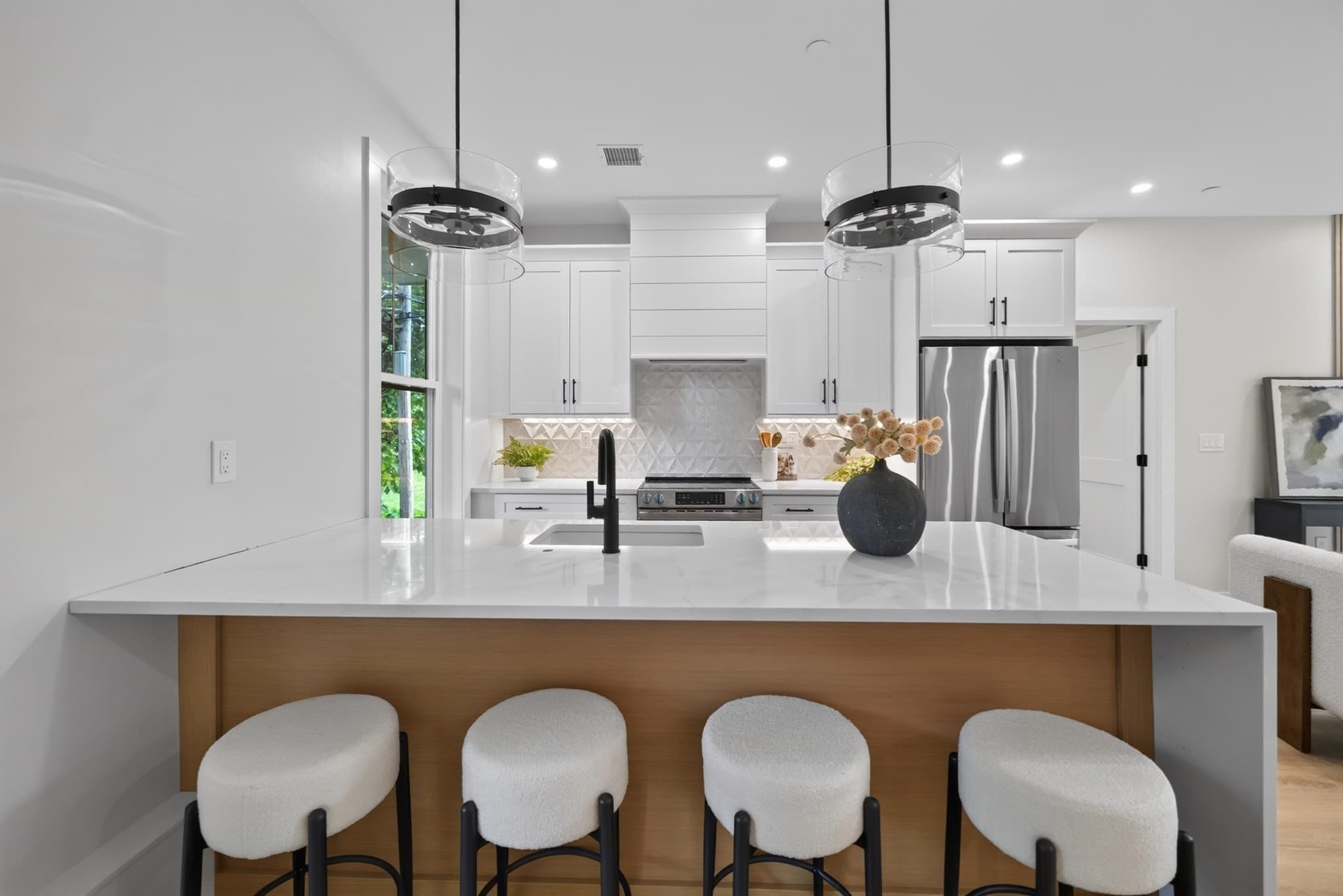 Condominium at 2 Readfield Place, Boston MA 02119, Boston, photo 2 of 9