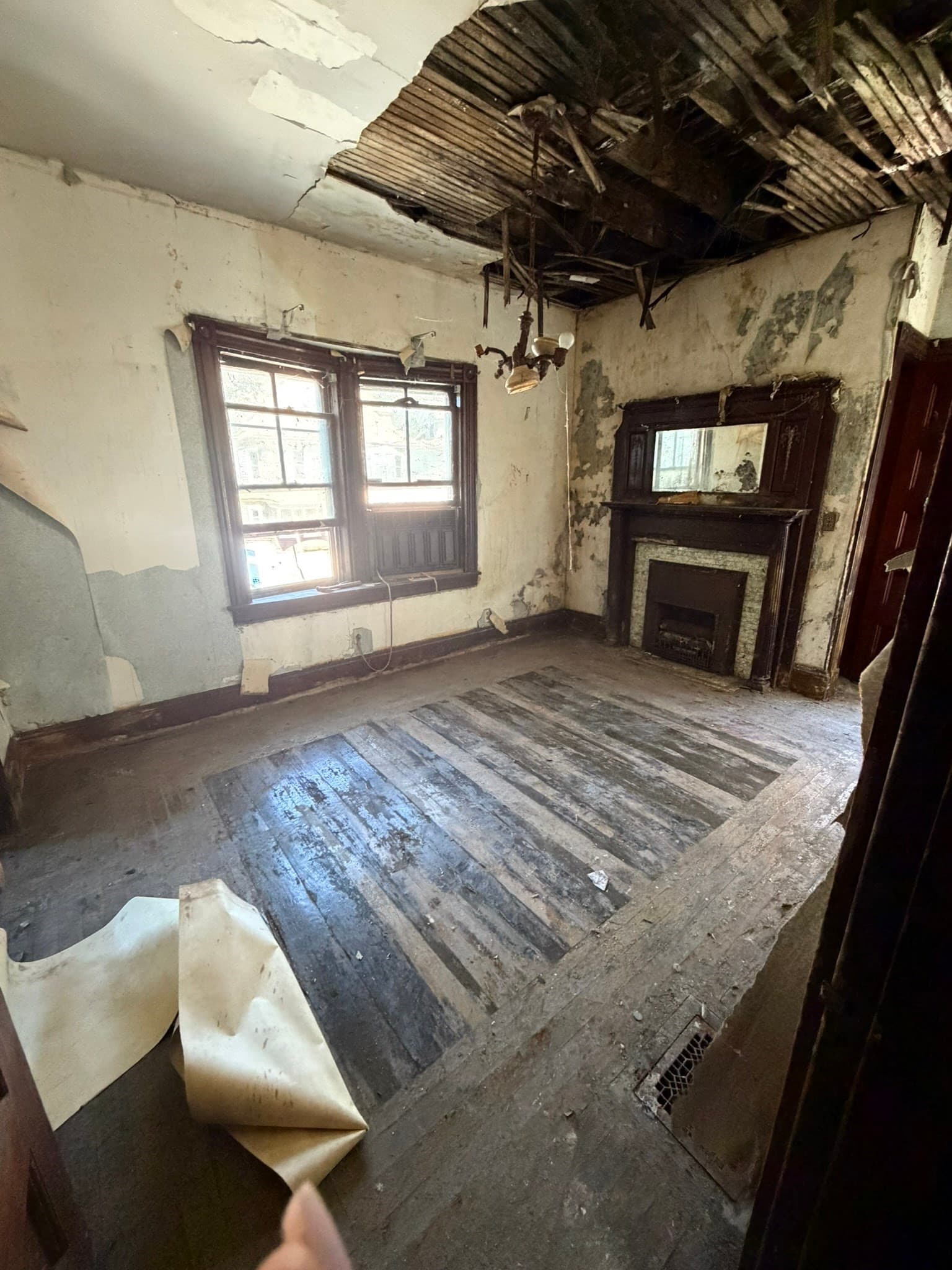3 Family at 34 Rosedale St, Boston MA 02124, Boston, photo 7 of 13