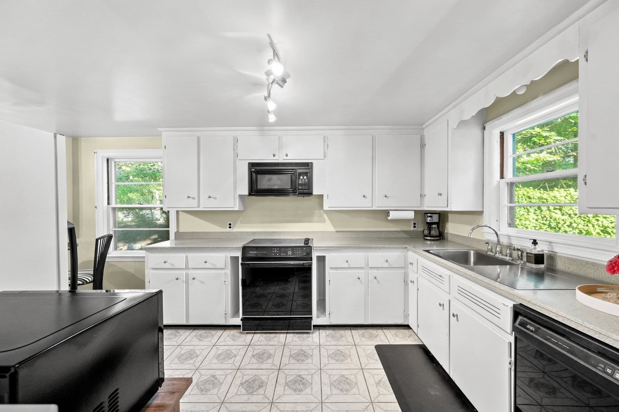 Single Family Residence at 454 Eliot St, Milton MA 02186, Milton, photo 8 of 24