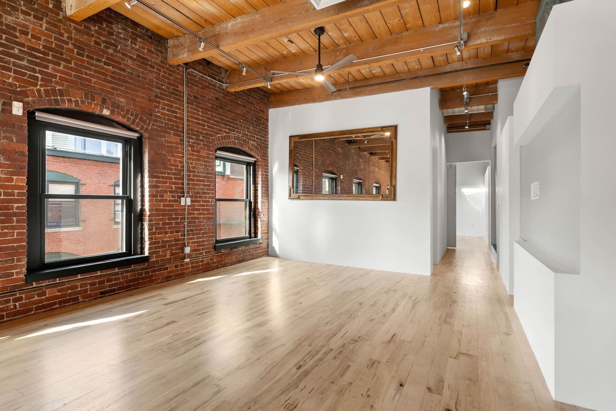 Condominium at 21 Wormwood St # 623, Boston MA 02210, Boston, photo 12 of 30